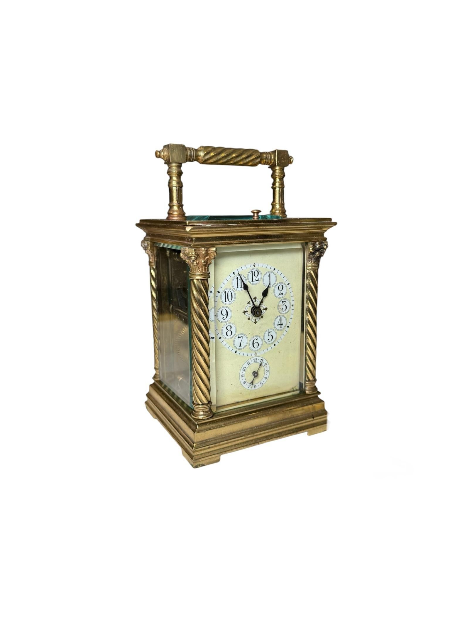 Horloge de table/chariot de style néoclassique en vente 3