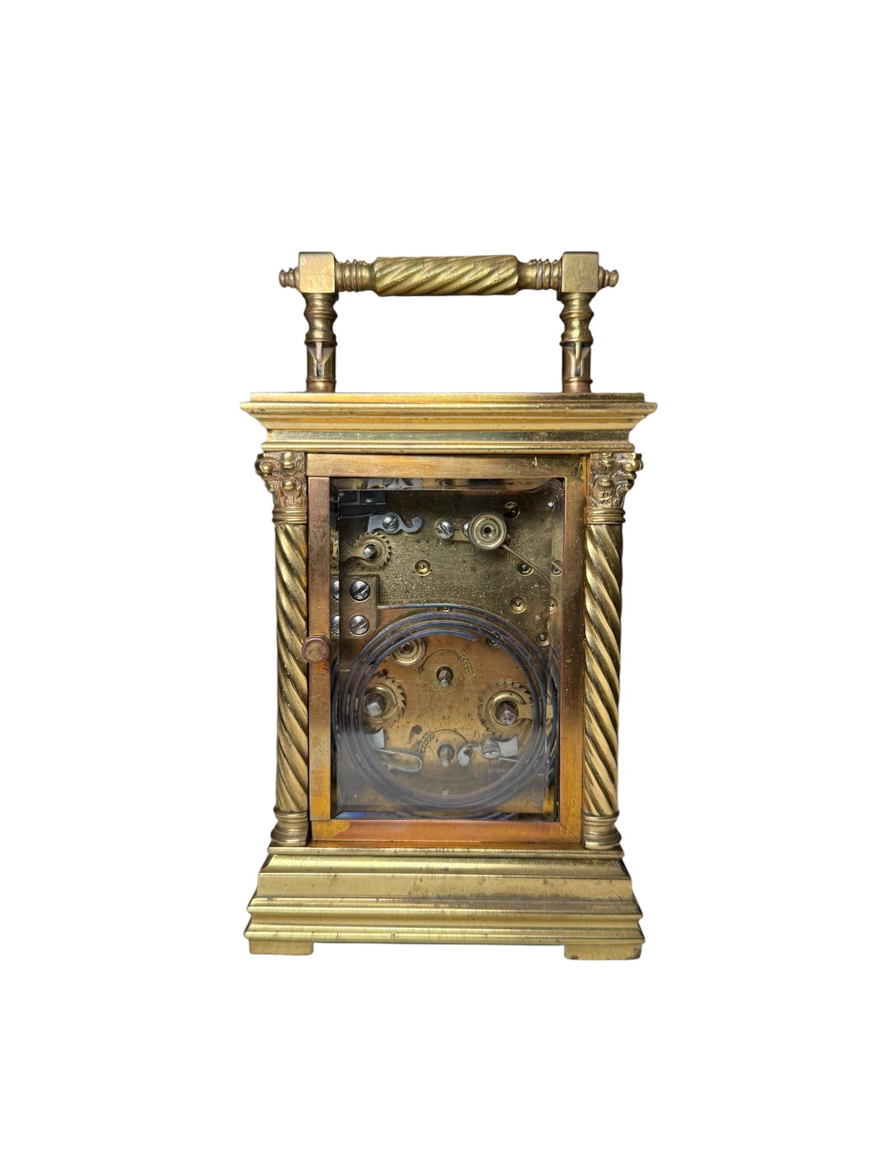 Horloge de table/chariot de style néoclassique en vente 1