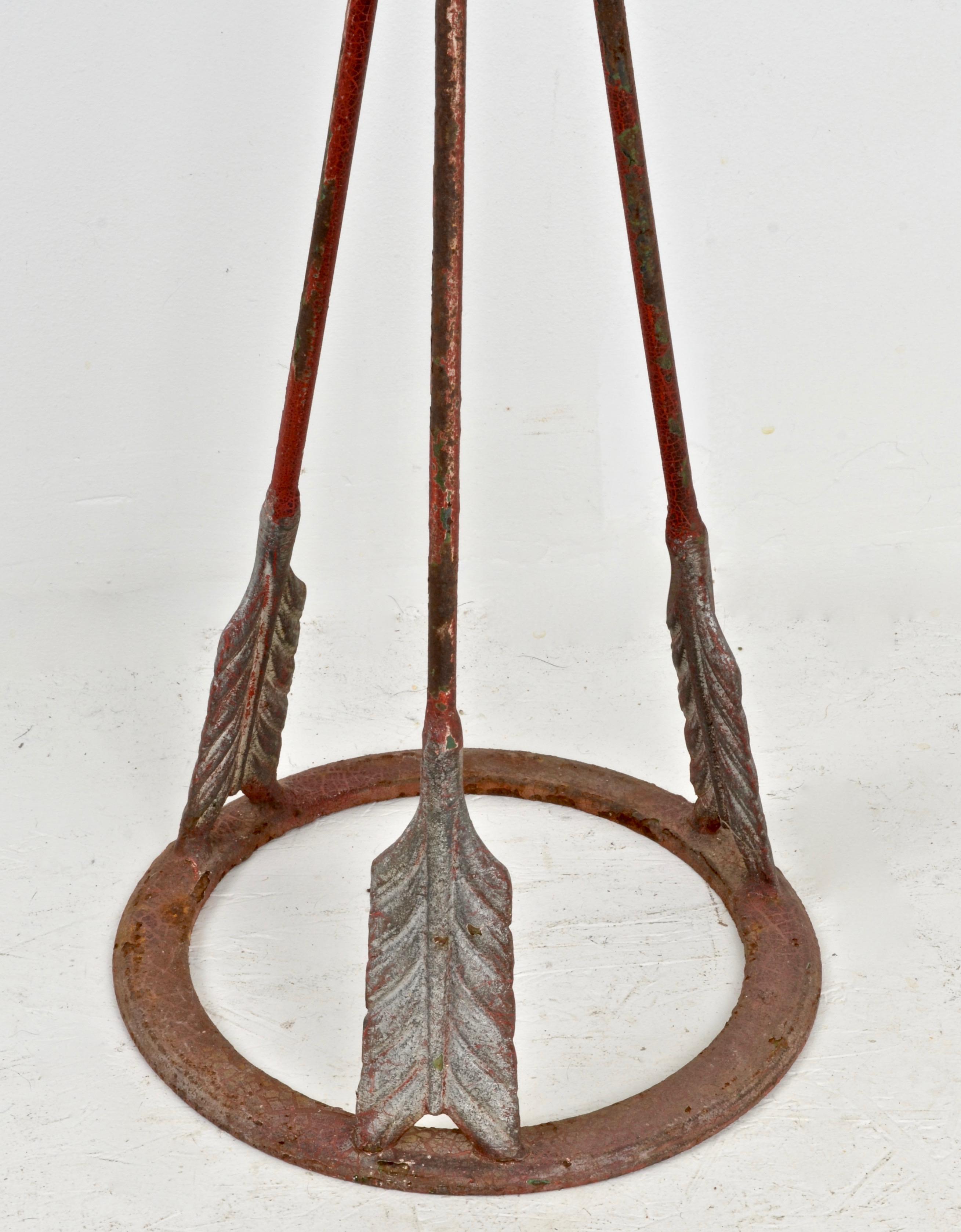 Neoclassical Style Cast Iron Plant Stand In Distressed Condition In Norwalk, CT