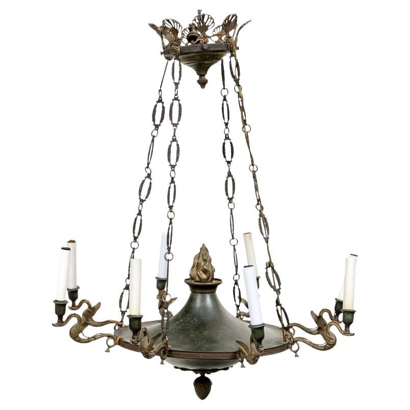 Lampadario in stile neoclassico da restaurare