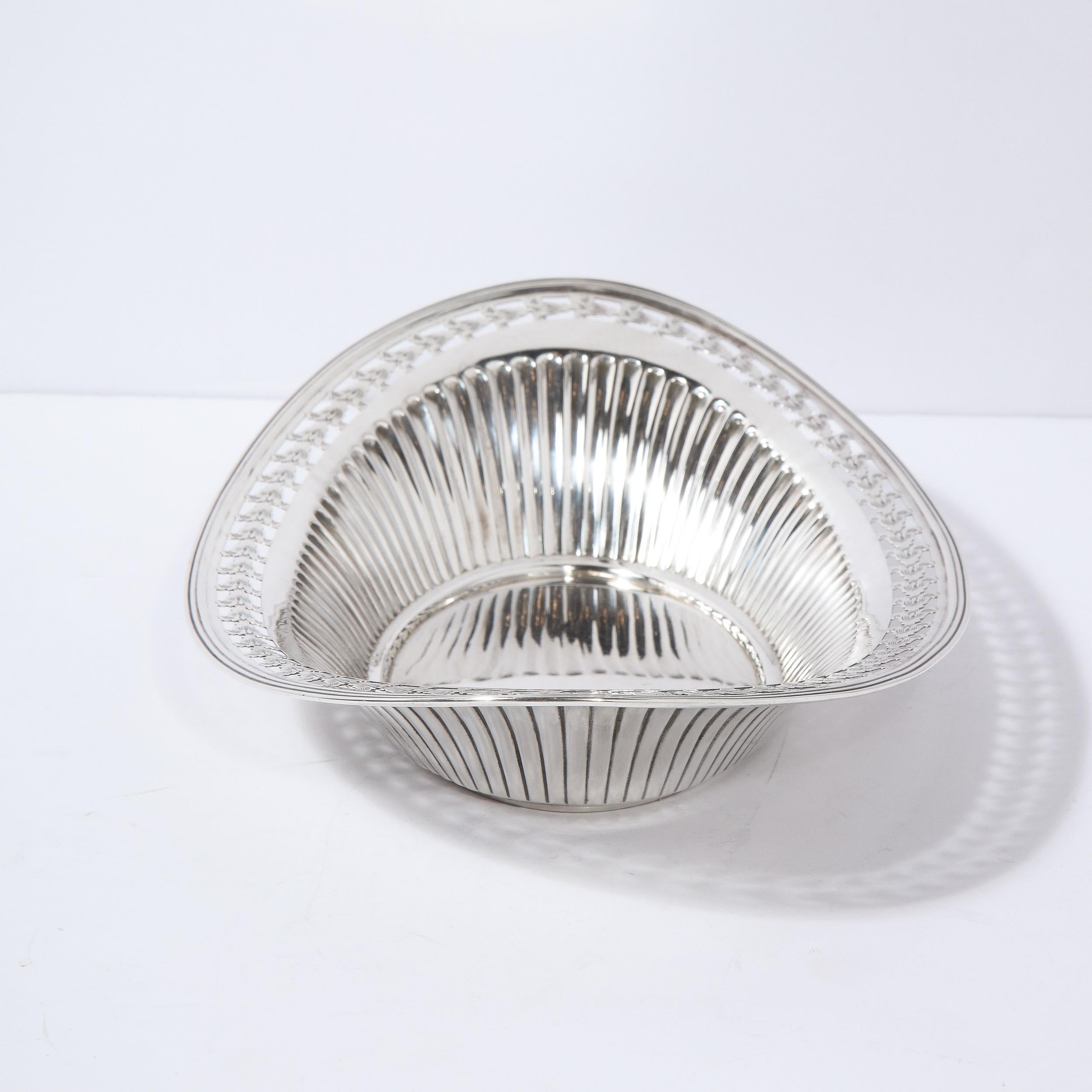 Neoclassical Style Channeled Sterling Silver Tray with Acanthus Capital Motif In Good Condition In New York, NY
