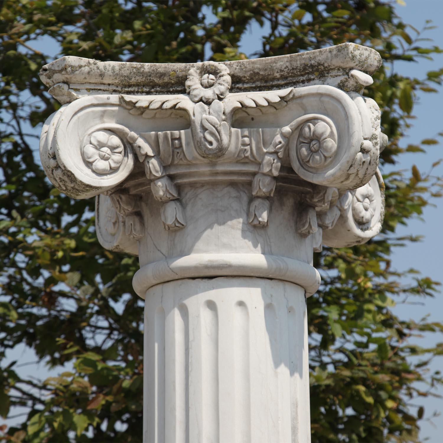 Neoclassical-Style Column In Good Condition In Greding, DE
