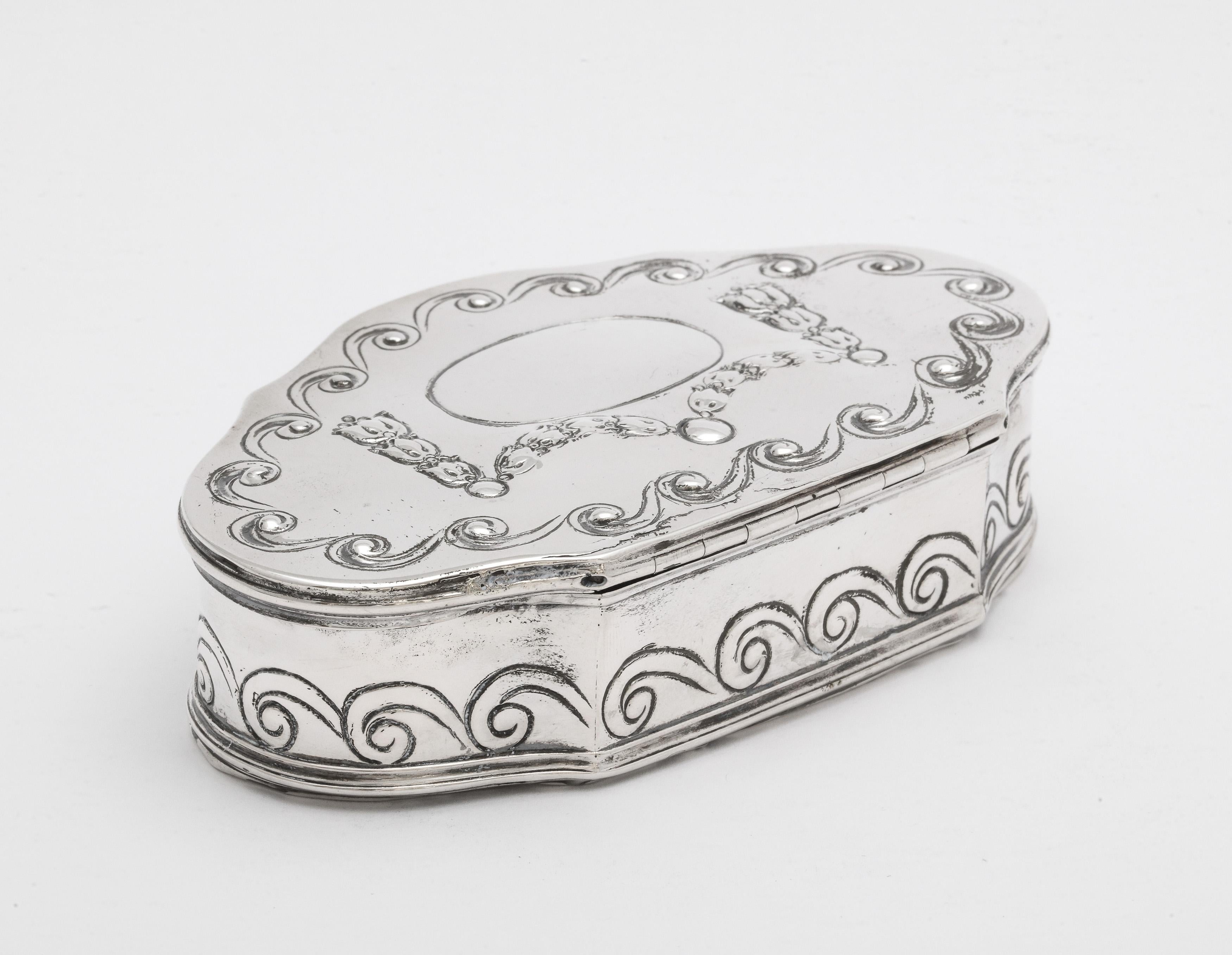 Neoclassical-Style Continental Silver '.800' Trinkets Box with Hinged Lid 1