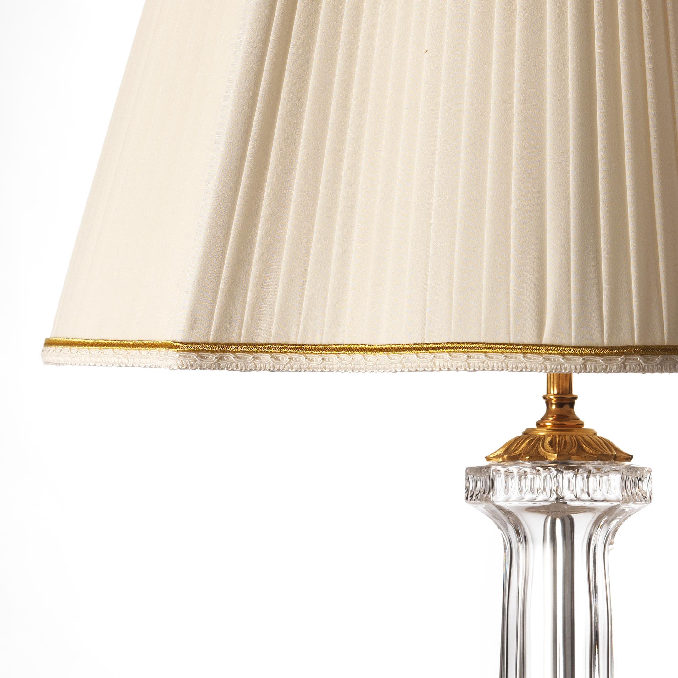 Néoclassique Lampe de style néoclassique en cristal taillé et bronze doré par Gherardo Degli Albizzi en vente