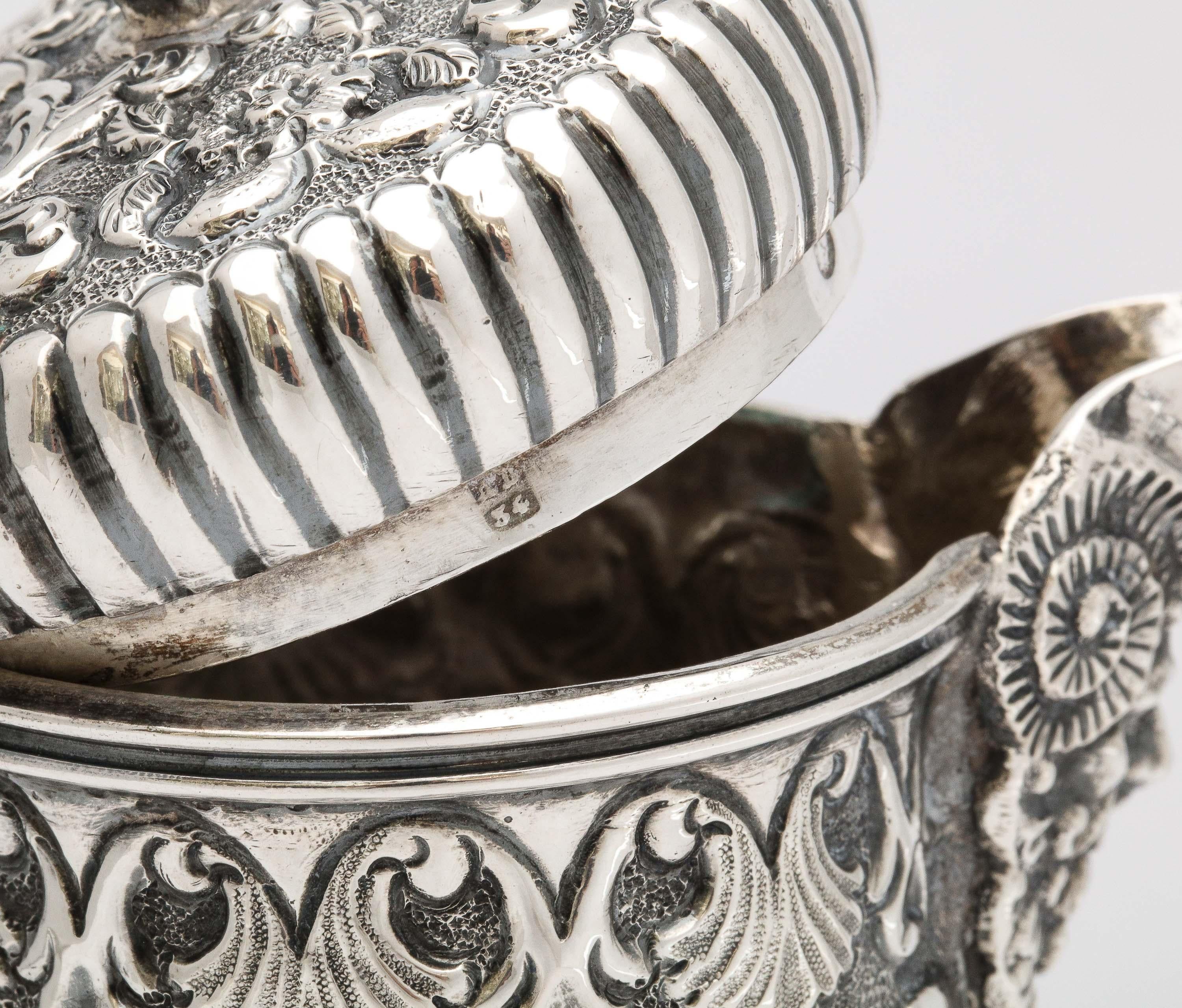Neoclassical Style Dutch Continental Silver (.800) Chocolate Pot With Hinged Lid For Sale 12