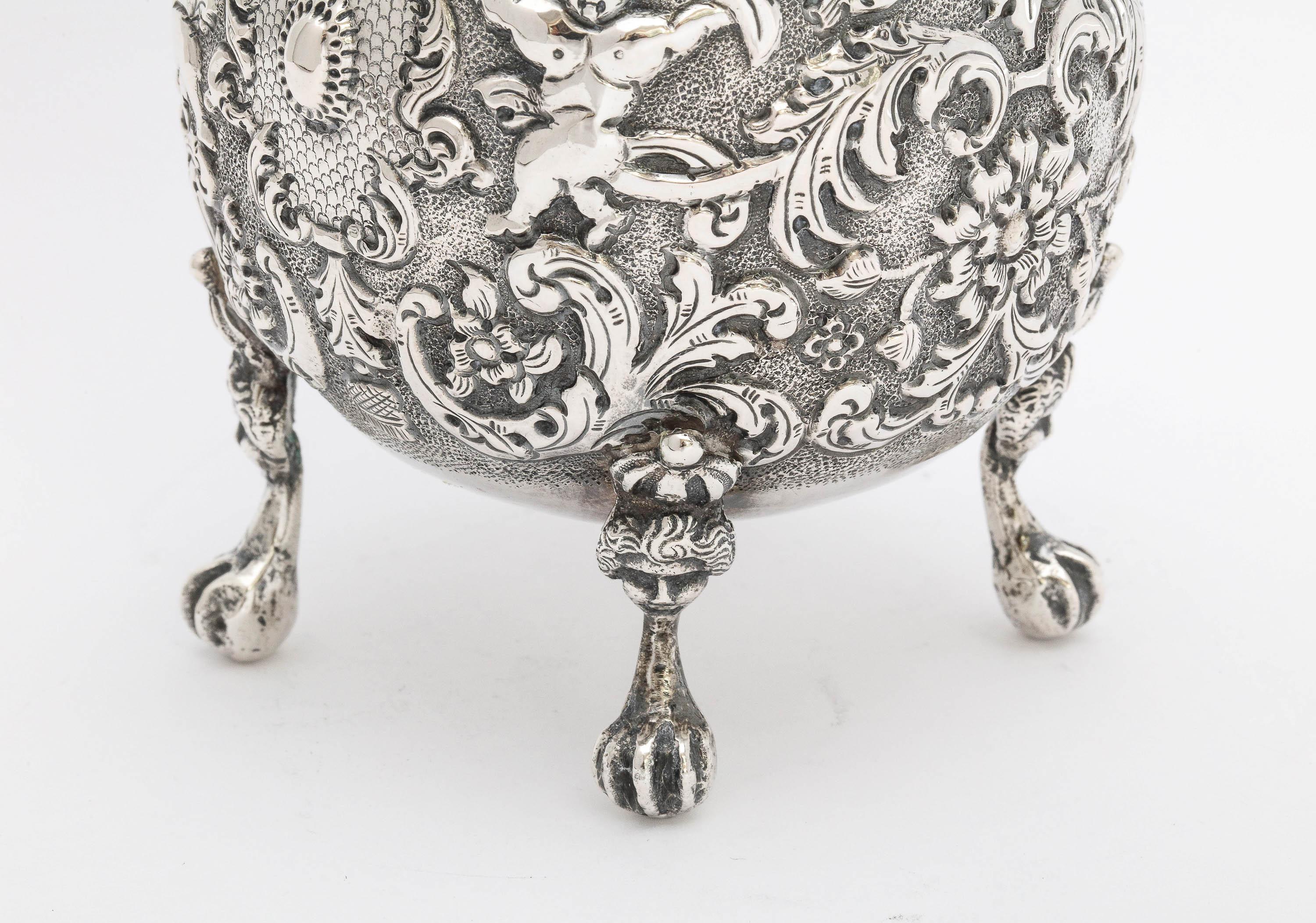 Neoclassical Style Dutch Continental Silver (.800) Chocolate Pot With Hinged Lid For Sale 1
