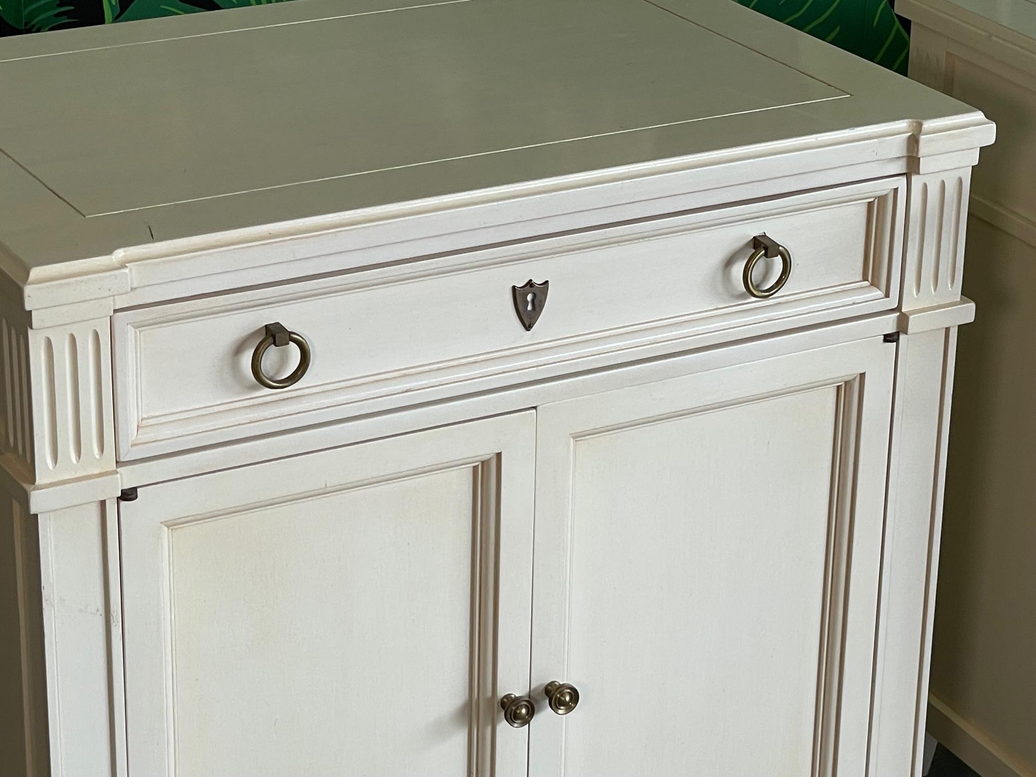 Late 20th Century Neoclassical Style End Tables, a Pair