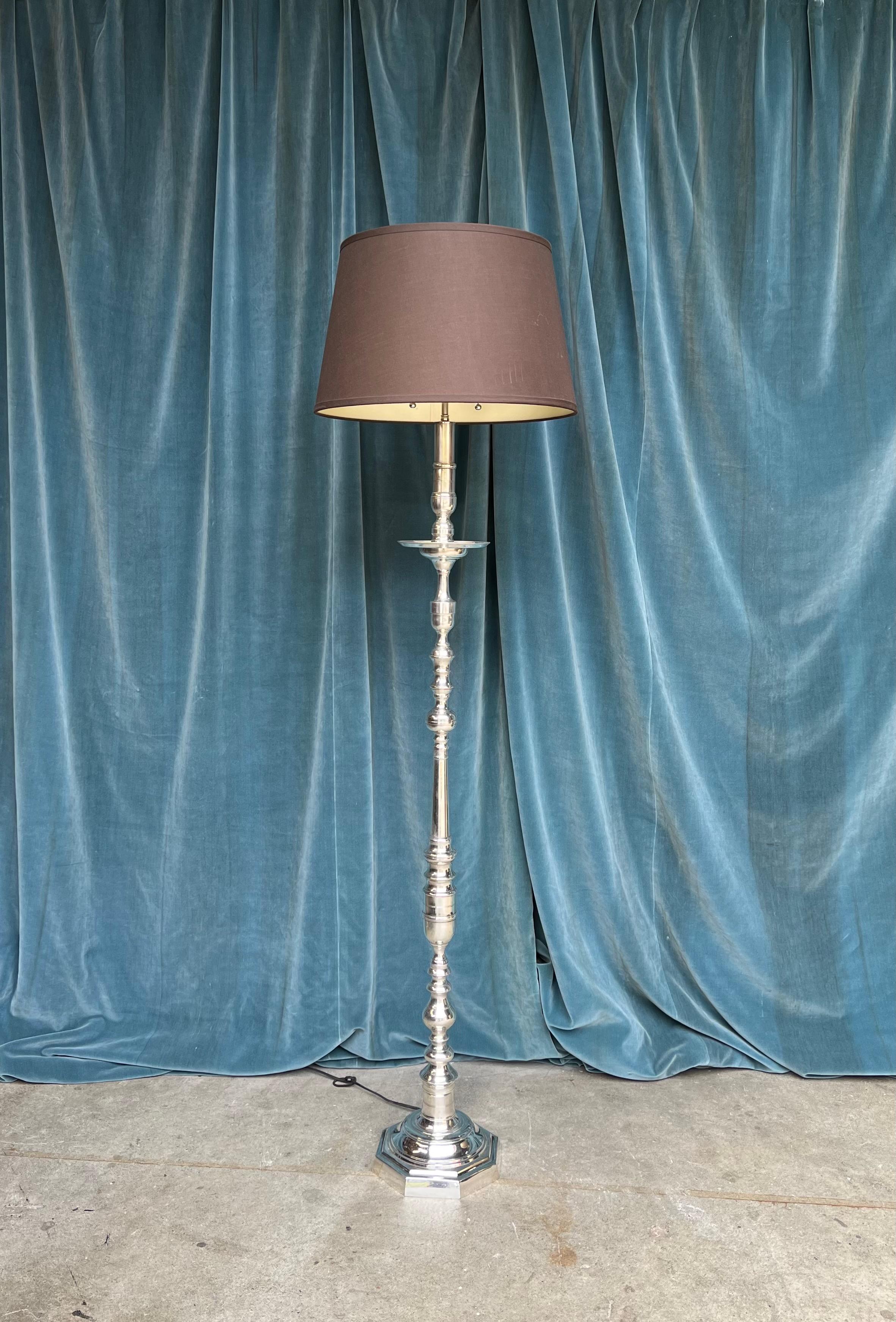 Mid-20th Century Neoclassical Style French Silvered Bronze Floor Lamp For Sale