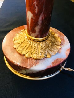 Neoklassizistische Lampe aus vergoldeter Bronze und weißem Marmor von Gherardo Degli Albizzi