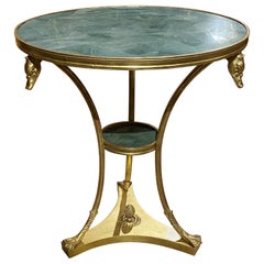 Gueridon en bronze doré de style néoclassique avec dessus en pierre verte