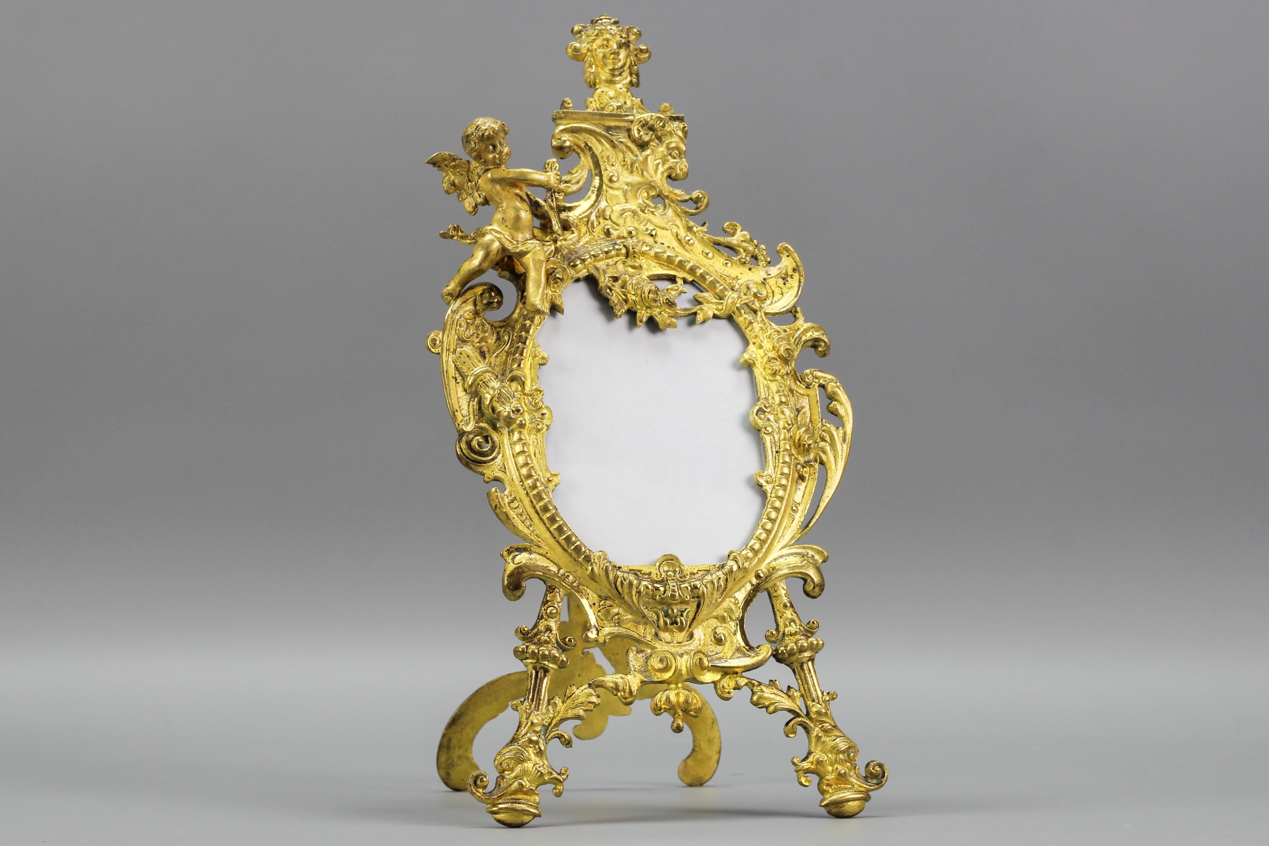 Neoclassical Style Gilt Bronze Picture Frame with Cherub, France, Late 19th C For Sale 2