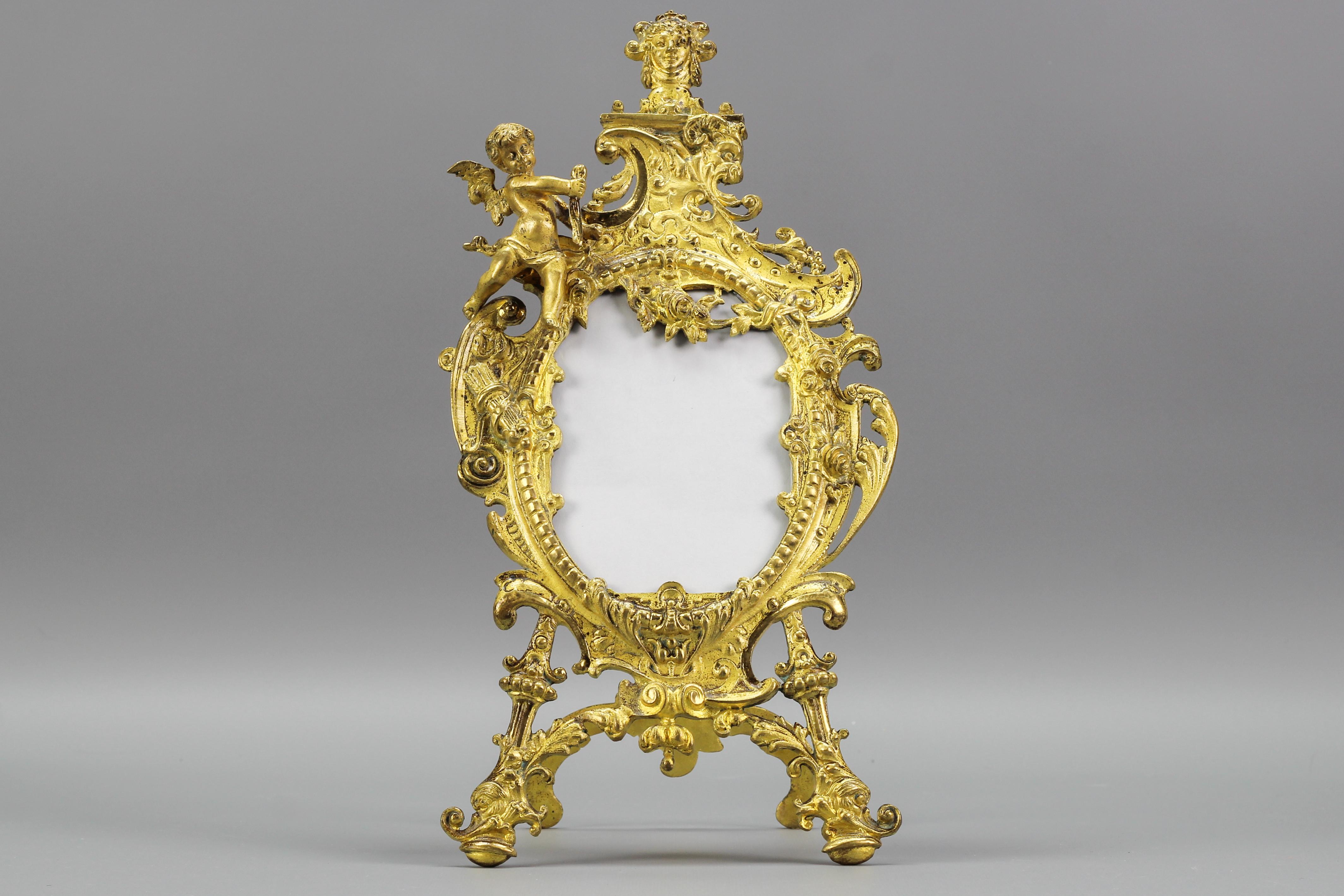 Neoclassical Style Gilt Bronze Picture Frame with Cherub, France, Late 19th C For Sale 2