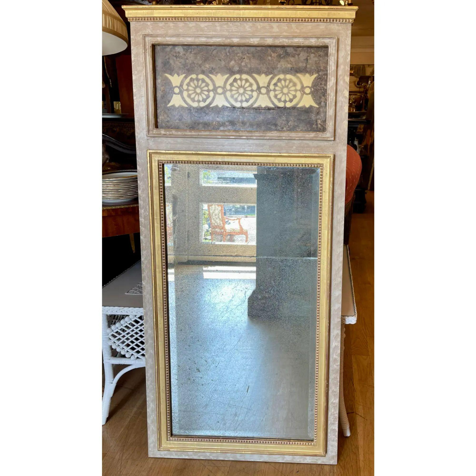 Neoclassical Style Giltwood Trumeau Mirror, 1990s In Good Condition For Sale In LOS ANGELES, CA