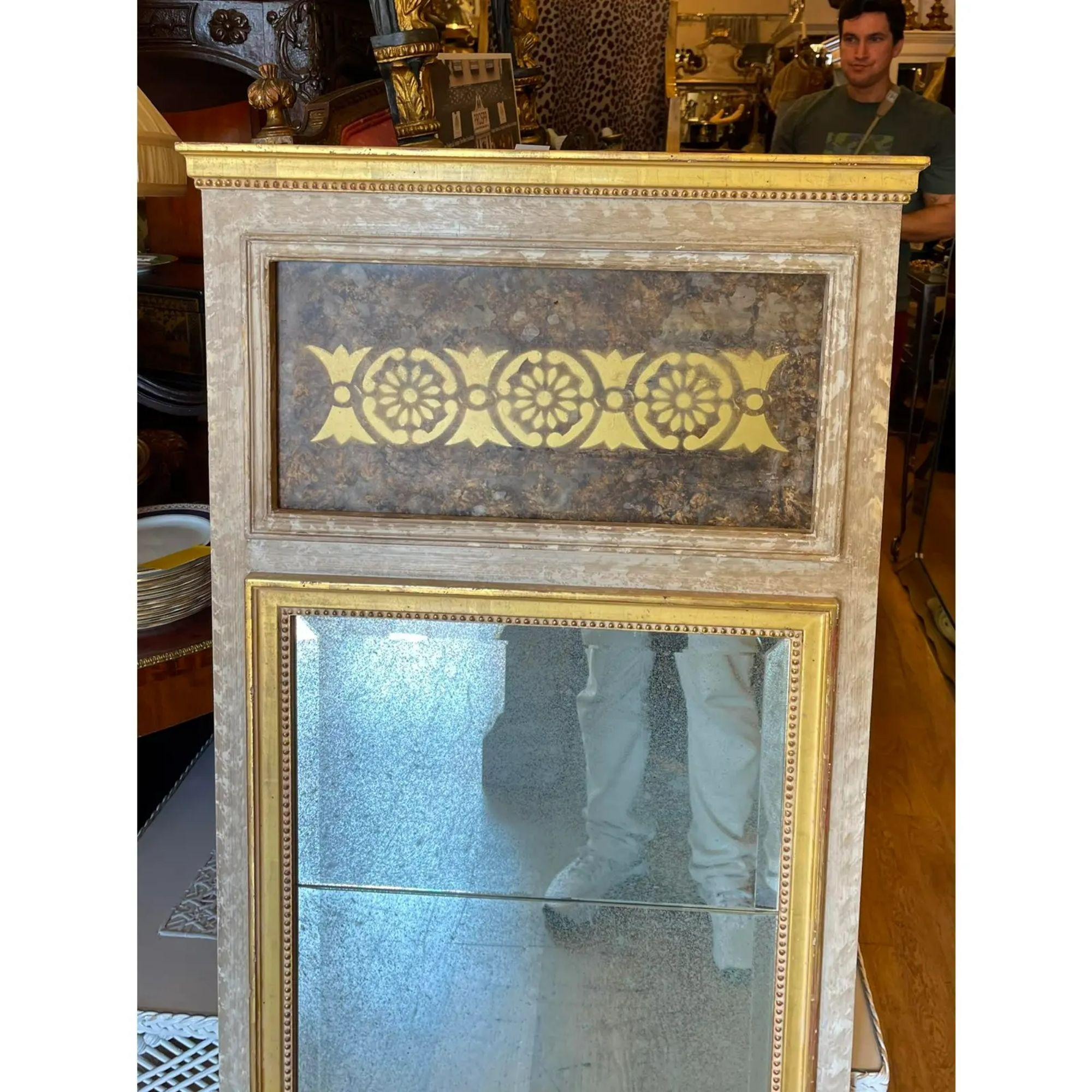 Bois doré Miroir Trumeau en bois doré de style néoclassique, années 1990 en vente