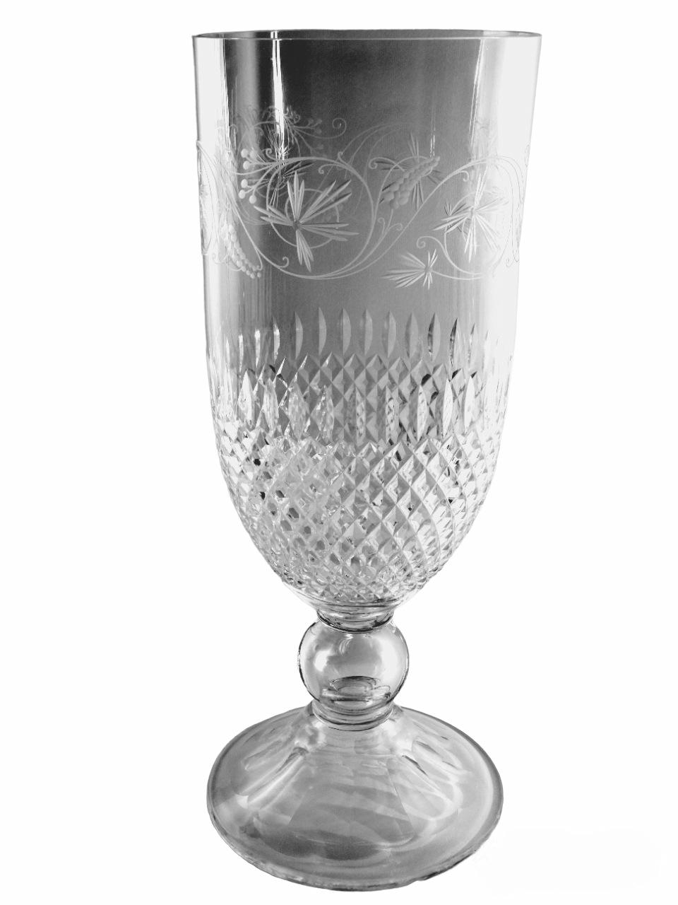 Neoclassical Style Italian Chalice-Shaped Vase in Ground and Diamond Crystal For Sale