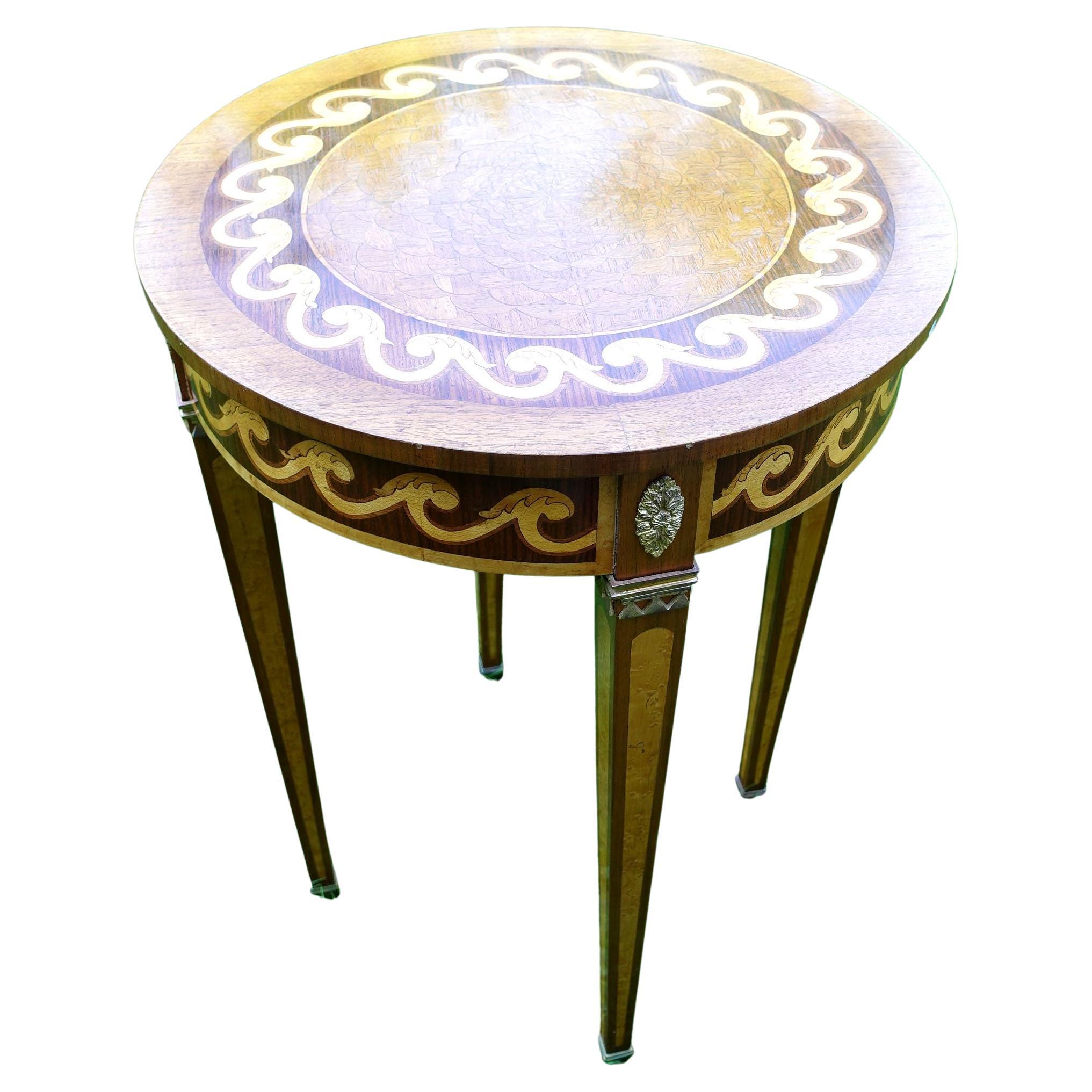 Table à tambour incrustée italienne de style néoclassique