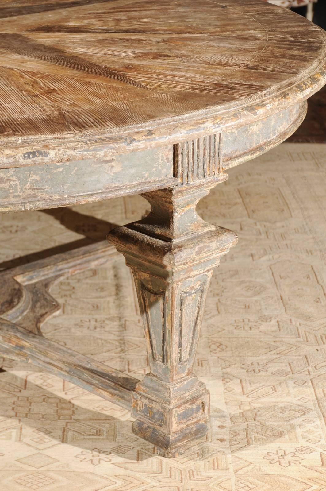 Neoclassical Style Italian Painted Round Dining Table with Column Legs and Inlay In Good Condition In Atlanta, GA