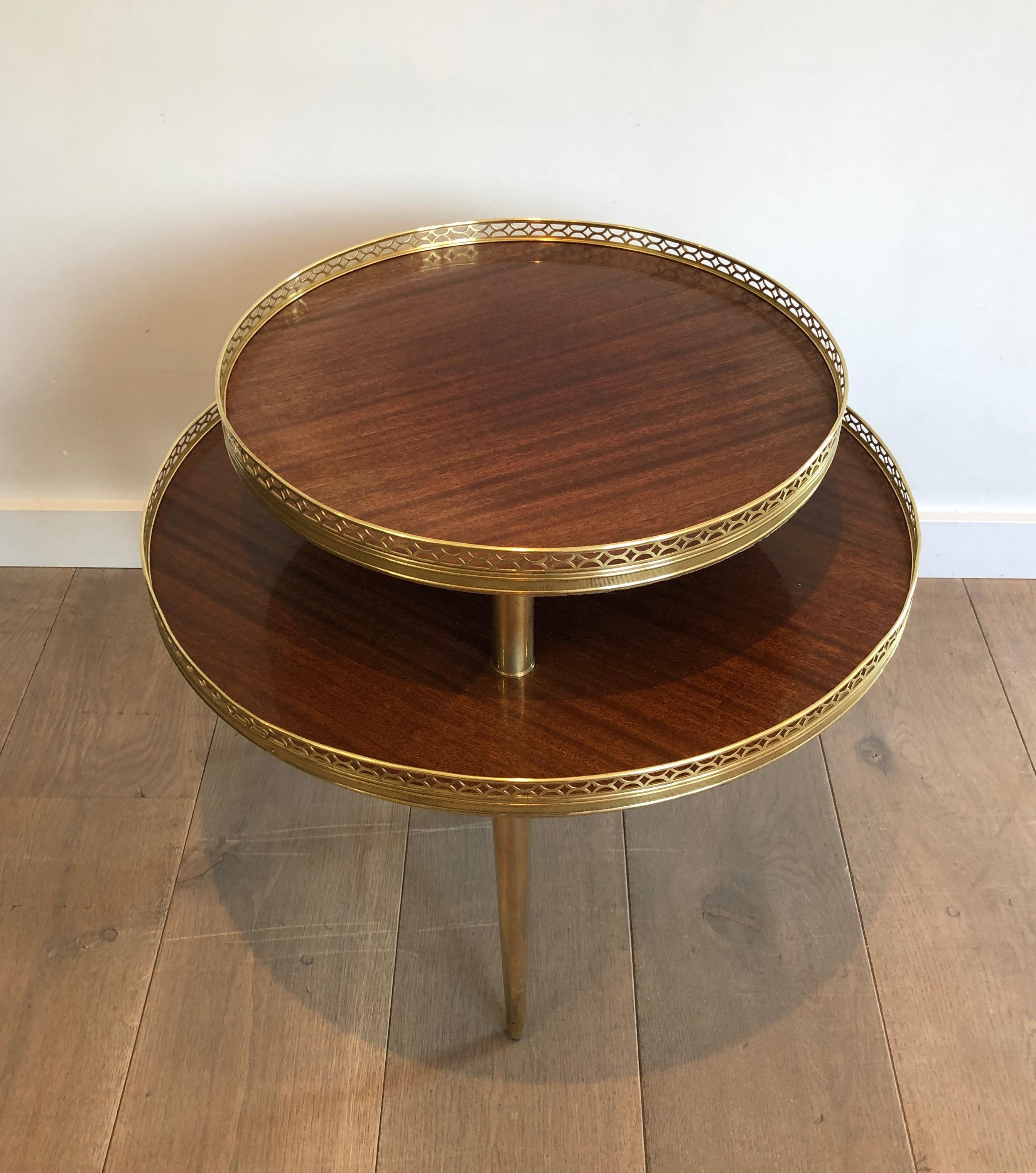 Francese Gueridon a treppiede con base in mogano, ottone e metallo dorato in stile neoclassico, francese in vendita
