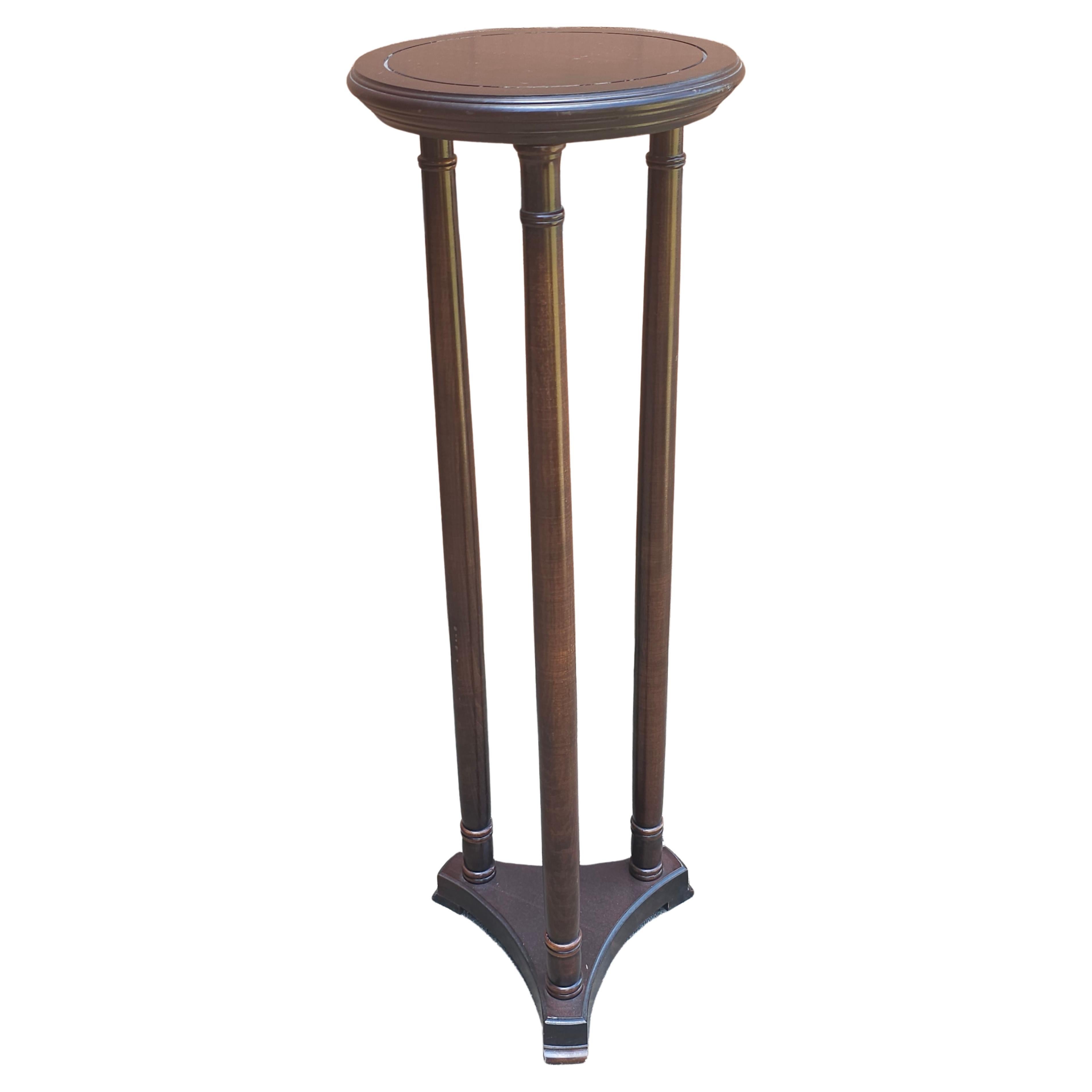 Jardinera con Pedestal de Madera de Caoba de Estilo Neoclásico