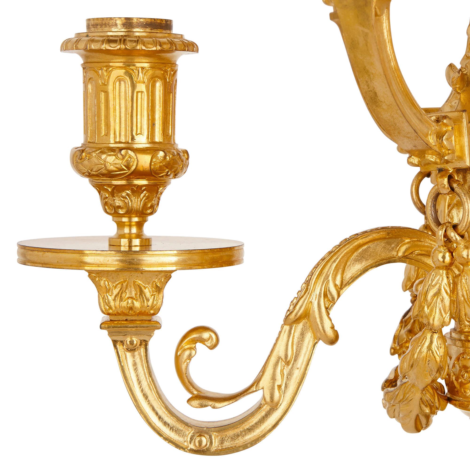 Chandelier de style néoclassique en marbre, doré et bronze patiné de Barbedienne  Bon état - En vente à London, GB