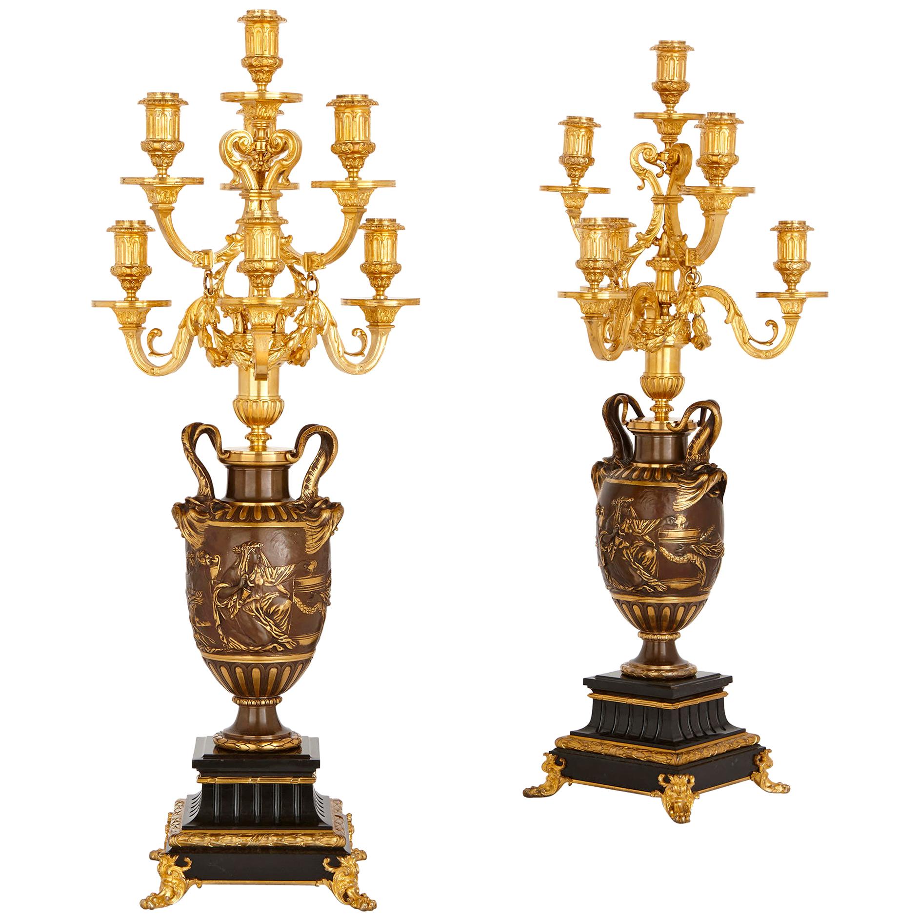 Candelabro de mármol, dorado y bronce patinado de estilo neoclásico de Barbedienne