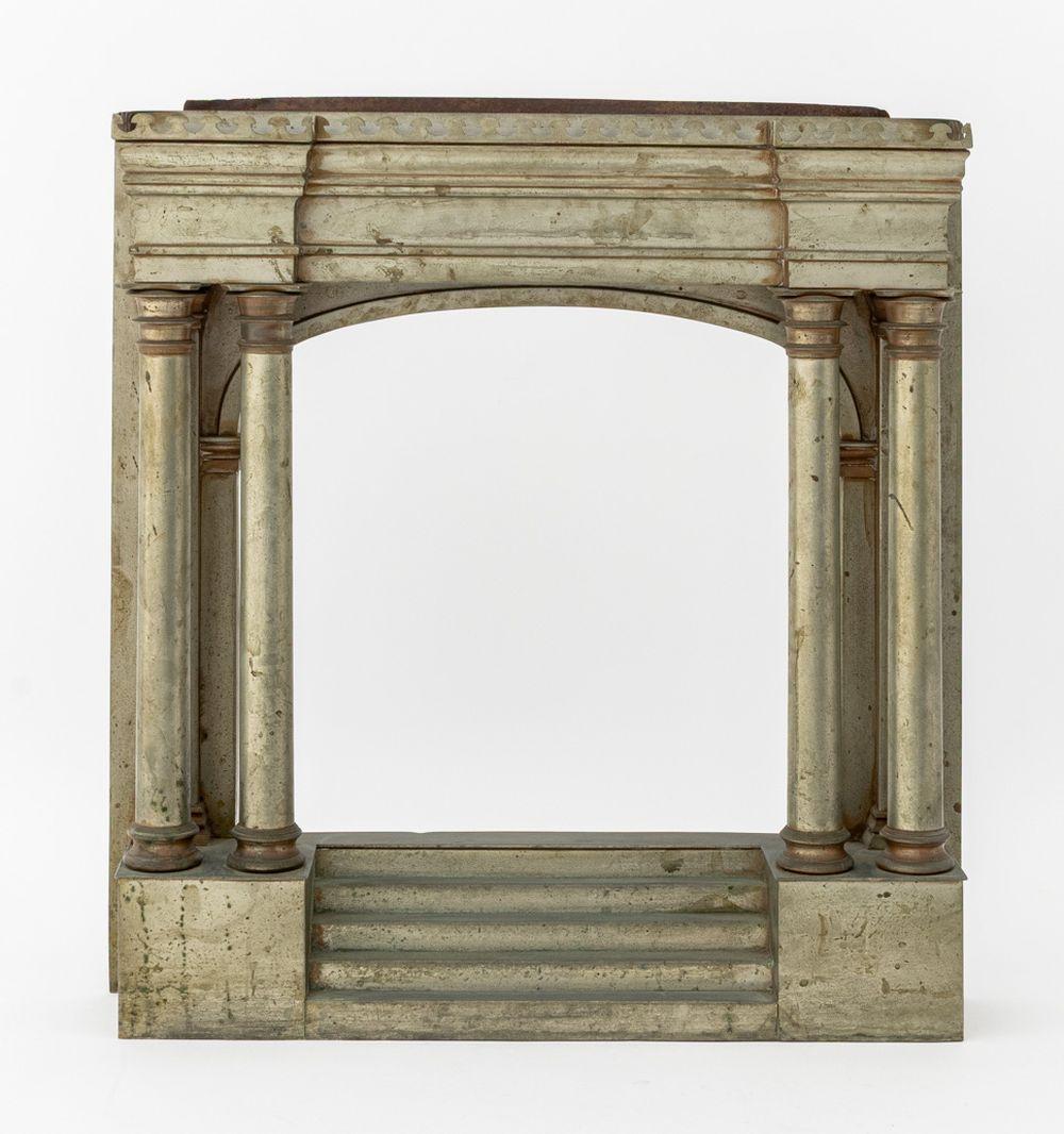 Elemento arquitectónico metálico de estilo neoclásico Neoclásico en venta