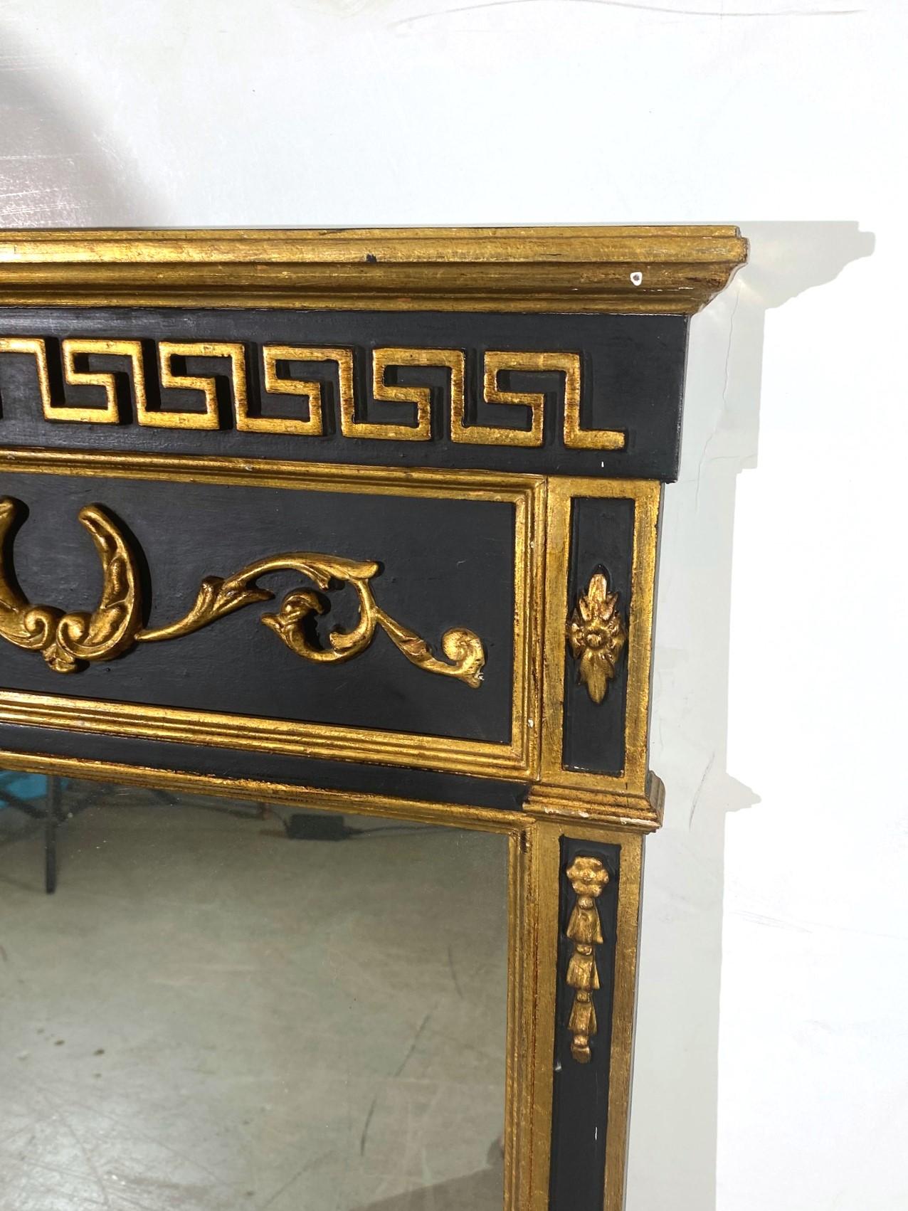 Neoclassical Style Mirror In Good Condition For Sale In Pomona, CA