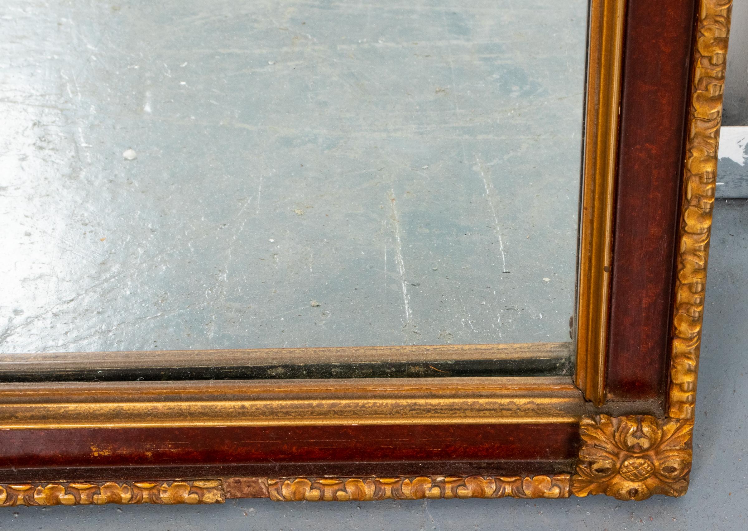 Neoclassical Style Parcel Giltwood Mirror In Good Condition In New York, NY