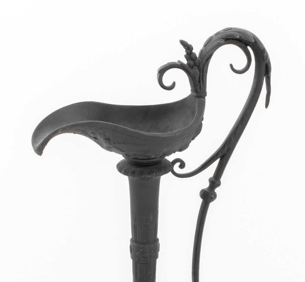 Eimer aus patinierter Bronze im neoklassischen Stil, Paar im Angebot 1