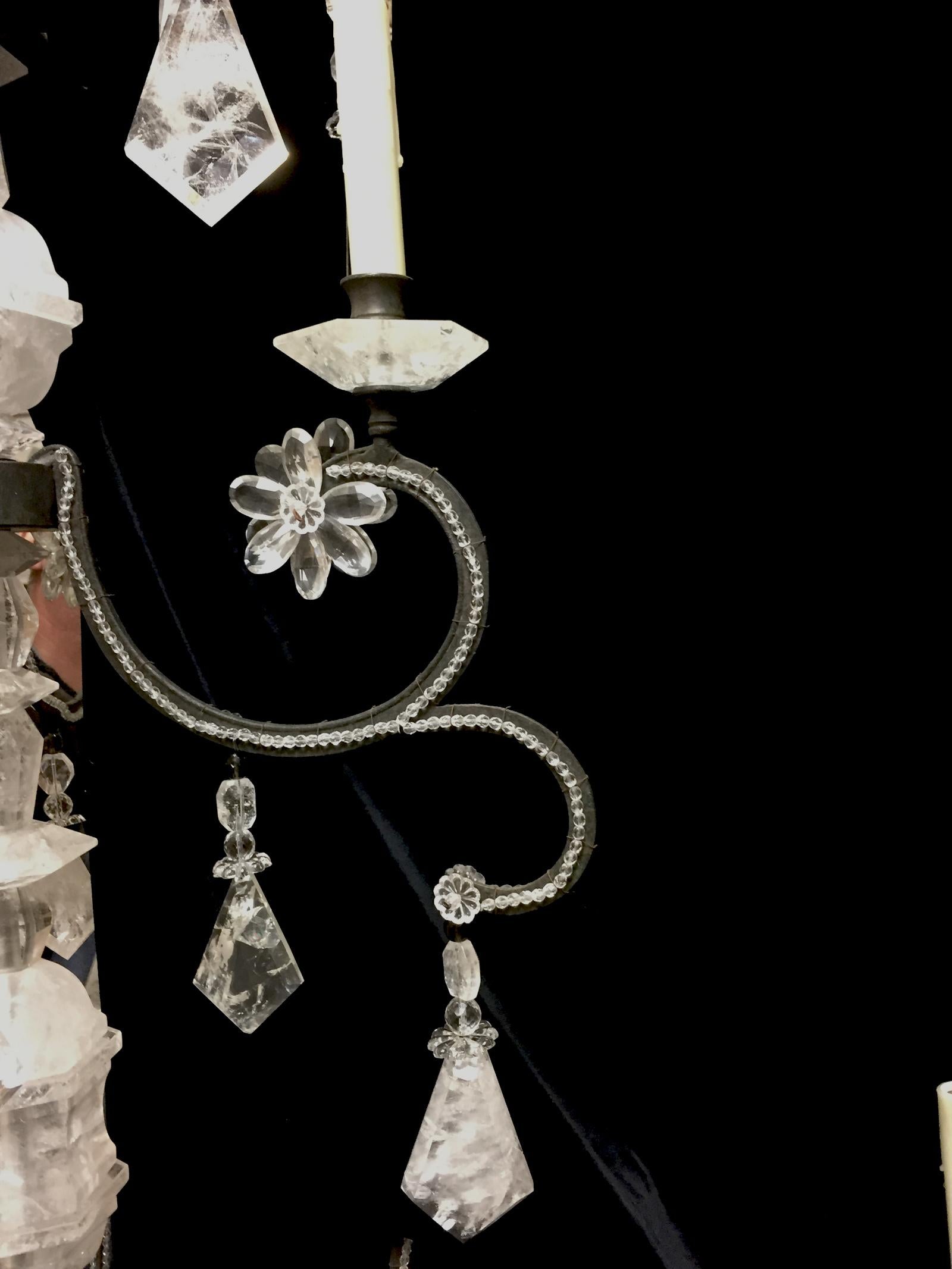 Zwölf-Licht-Kronleuchter aus Bergkristall im neoklassischen Stil im Angebot 3