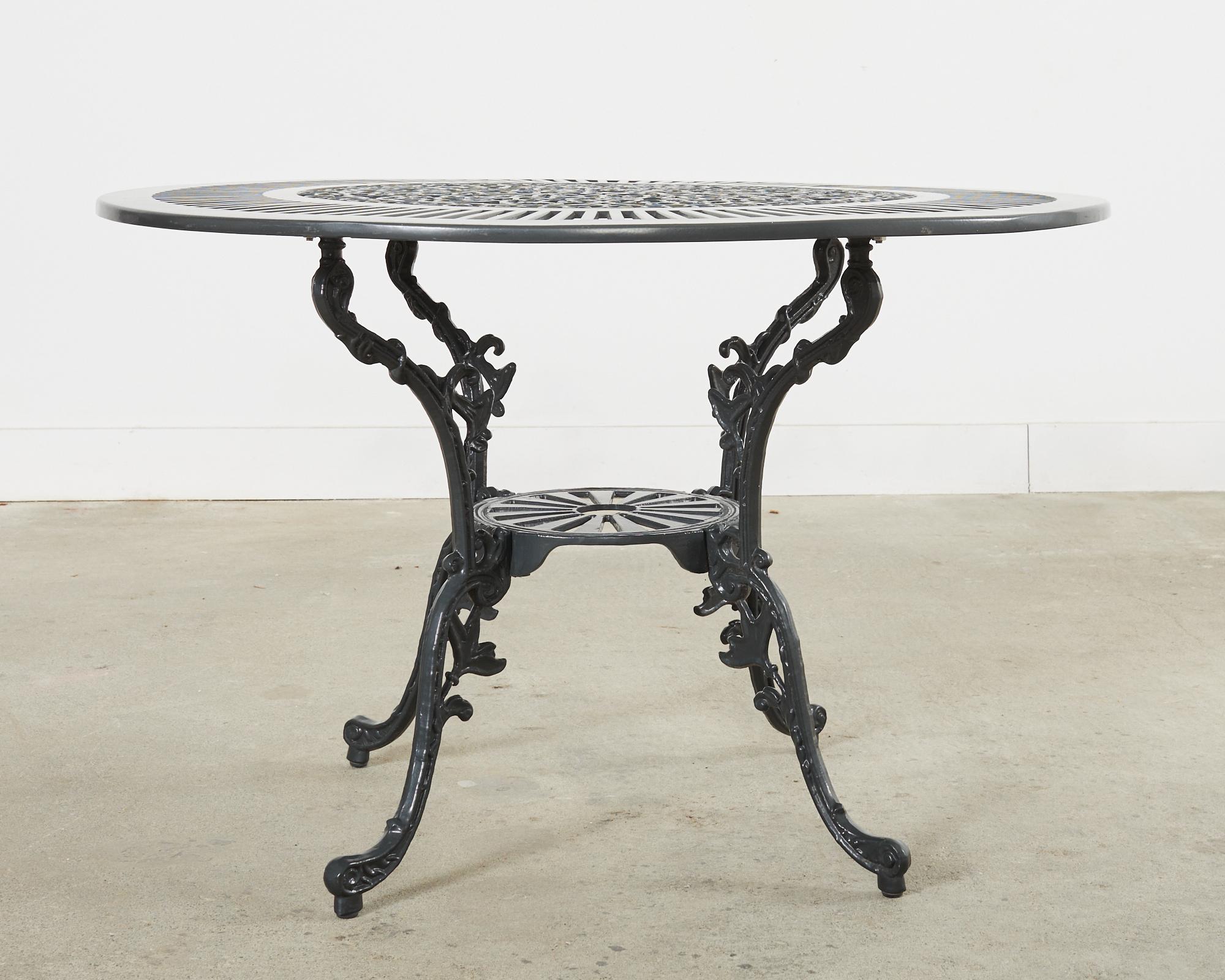 Cast Neoclassical Style Round Aluminum Patio Garden Dining Table For Sale