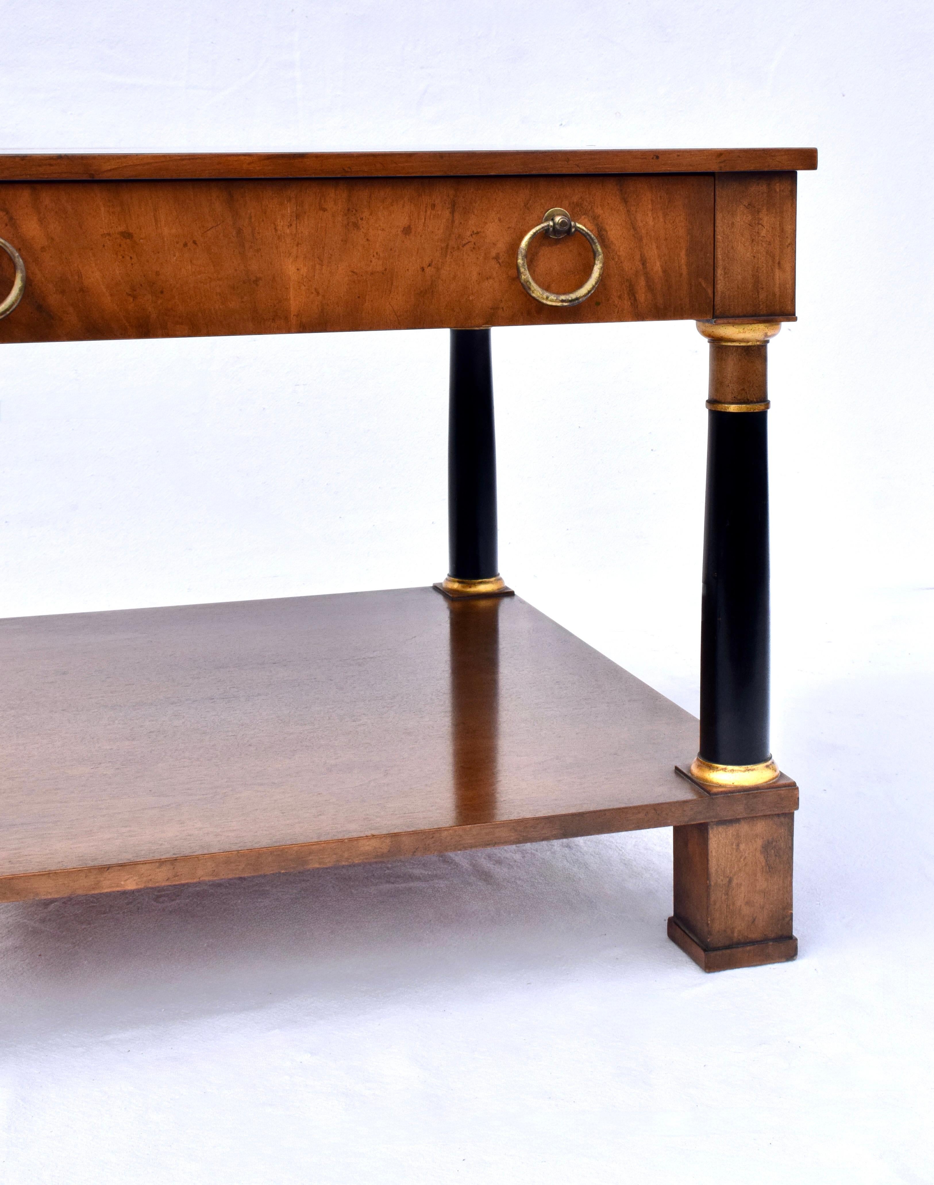 Table d'appoint de style néoclassique par Baker Furniture en vente 3