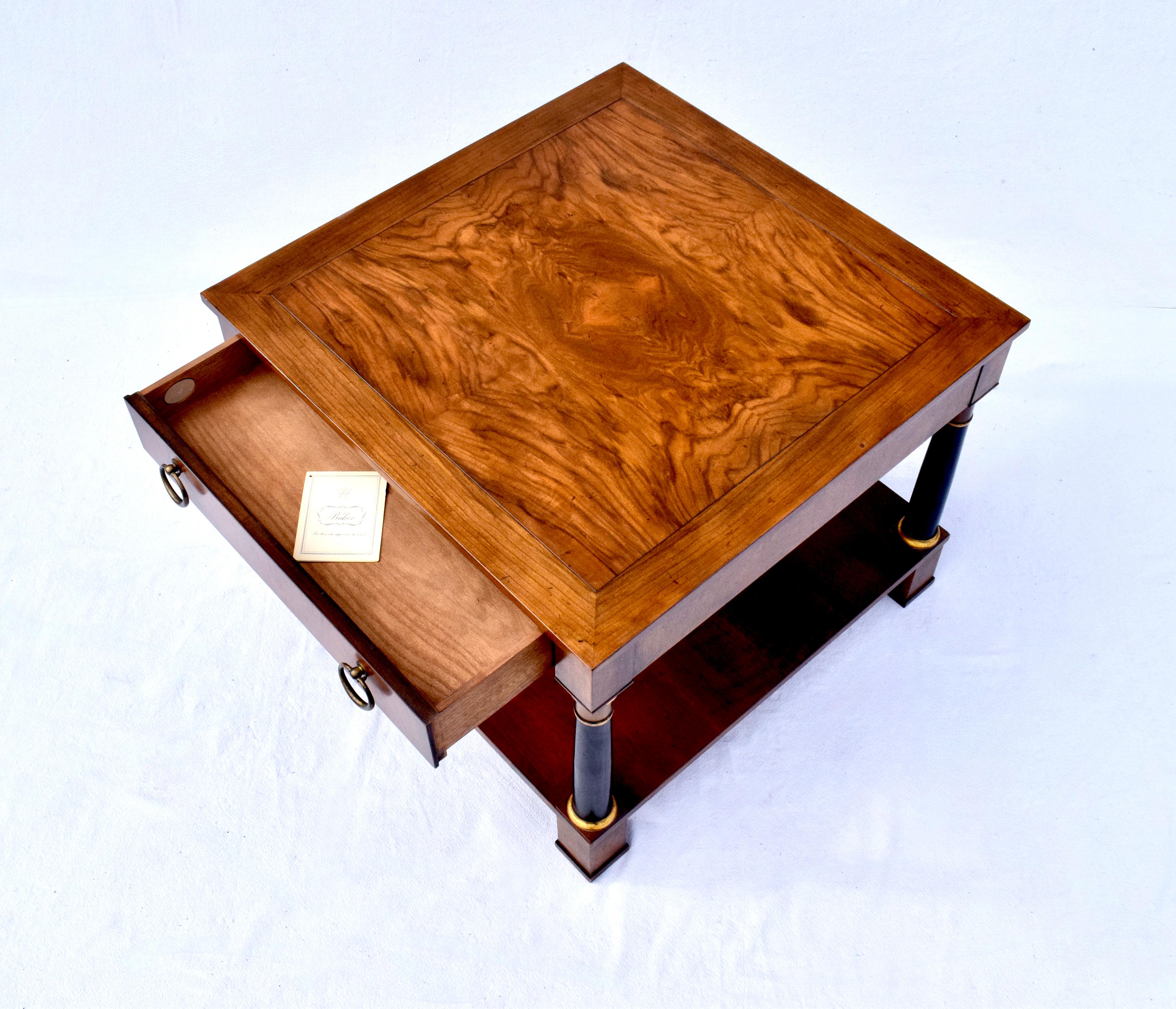 Table d'appoint de style néoclassique par Baker Furniture en vente 2