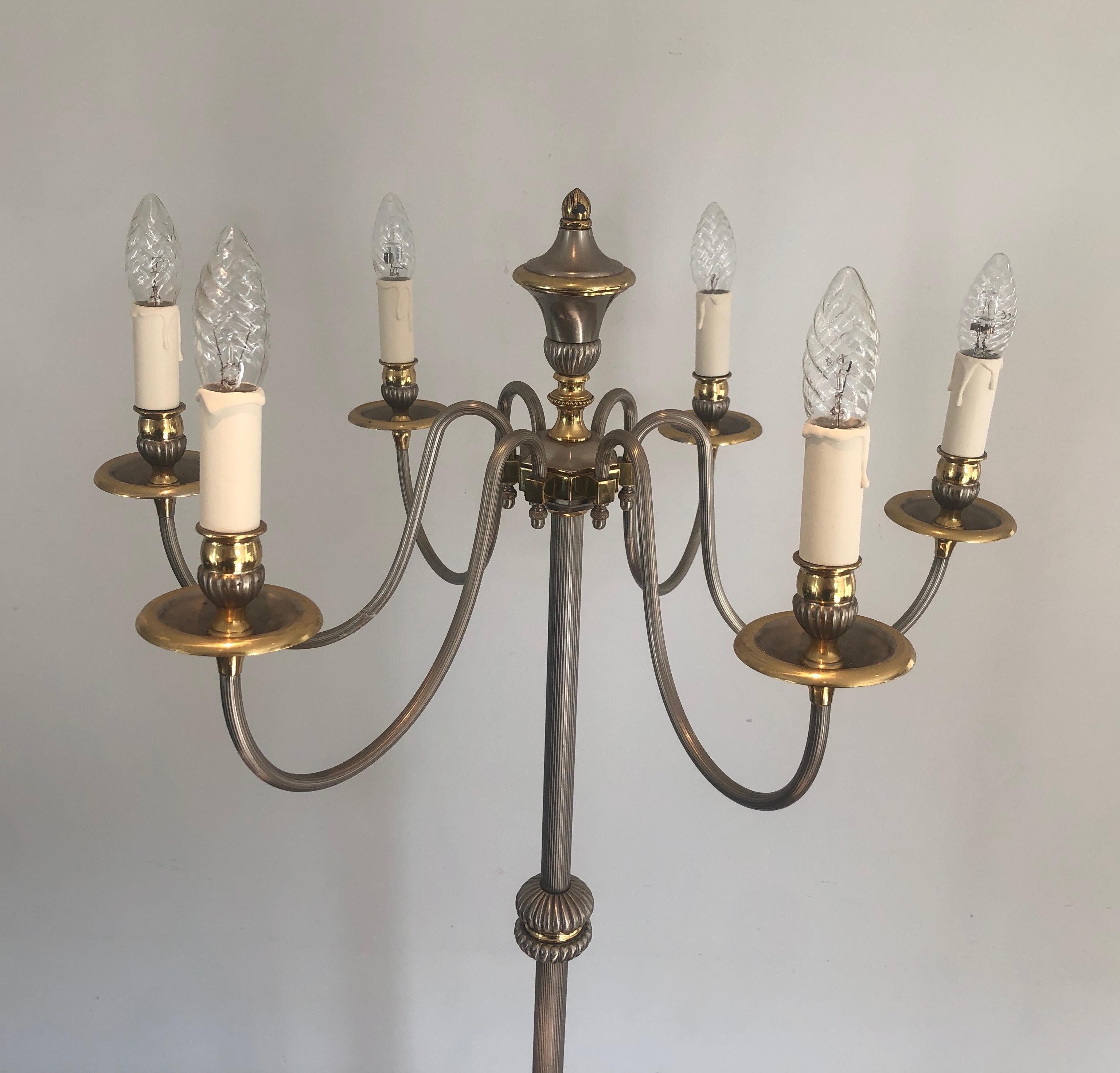 Lampada da terra a 6 luci in ottone e argento in stile neoclassico in vendita 6