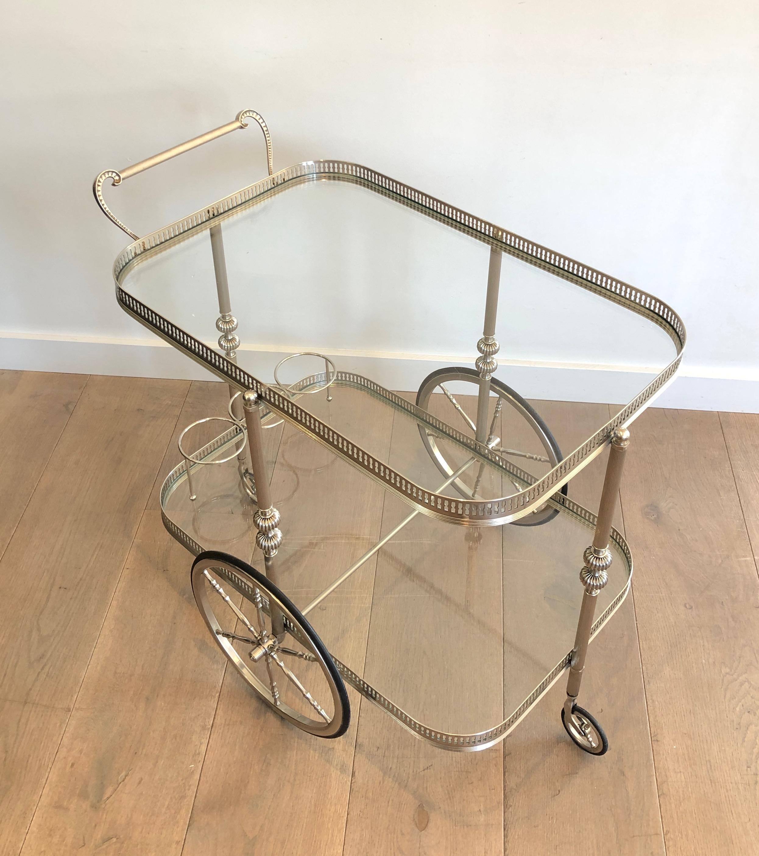 Neoclassical Style Silvered Brass Bar Cart, French, Circa 1940 In Good Condition In Marcq-en-Barœul, Hauts-de-France