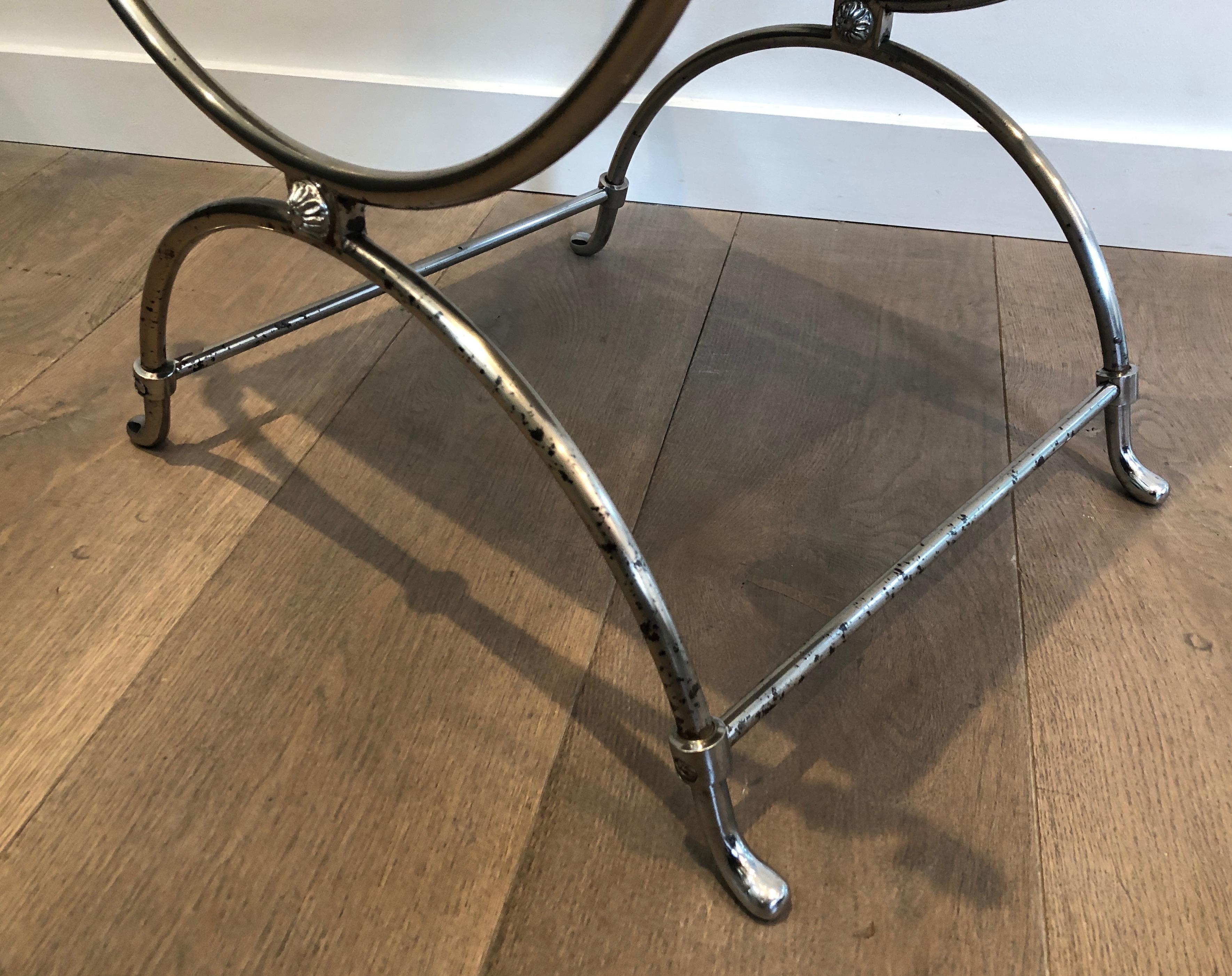 Sgabello Curule in acciaio argentato in stile neoclassico con teste di cigno e ecopelle In condizioni buone in vendita a Marcq-en-Barœul, Hauts-de-France