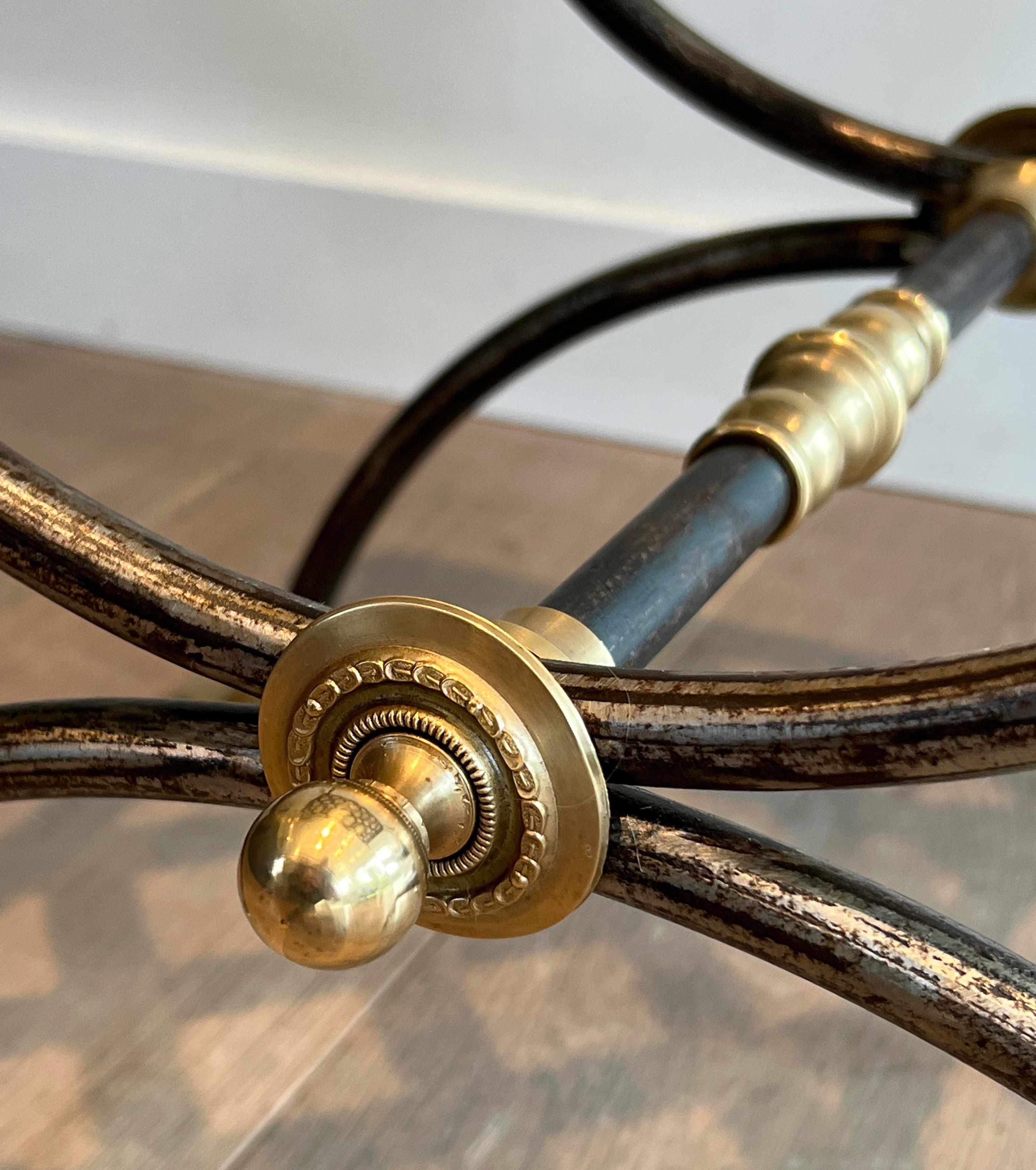 Tabouret Curule en acier et laiton de style néoclassique attribué à la Maison Jansen en vente 12