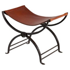 Hocker im neoklassischen Stil, Schmiedeeisen und Leder, Italien, 1940er Jahre