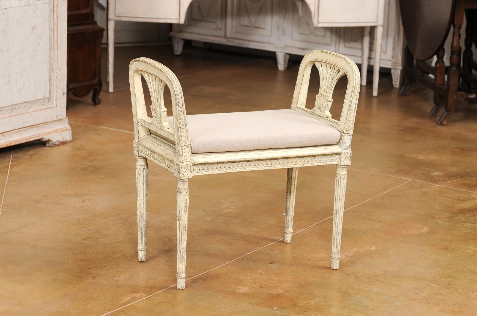 Neoclassical Style Swedish Small Painted Bench with Carved Guilloche Décor For Sale 6