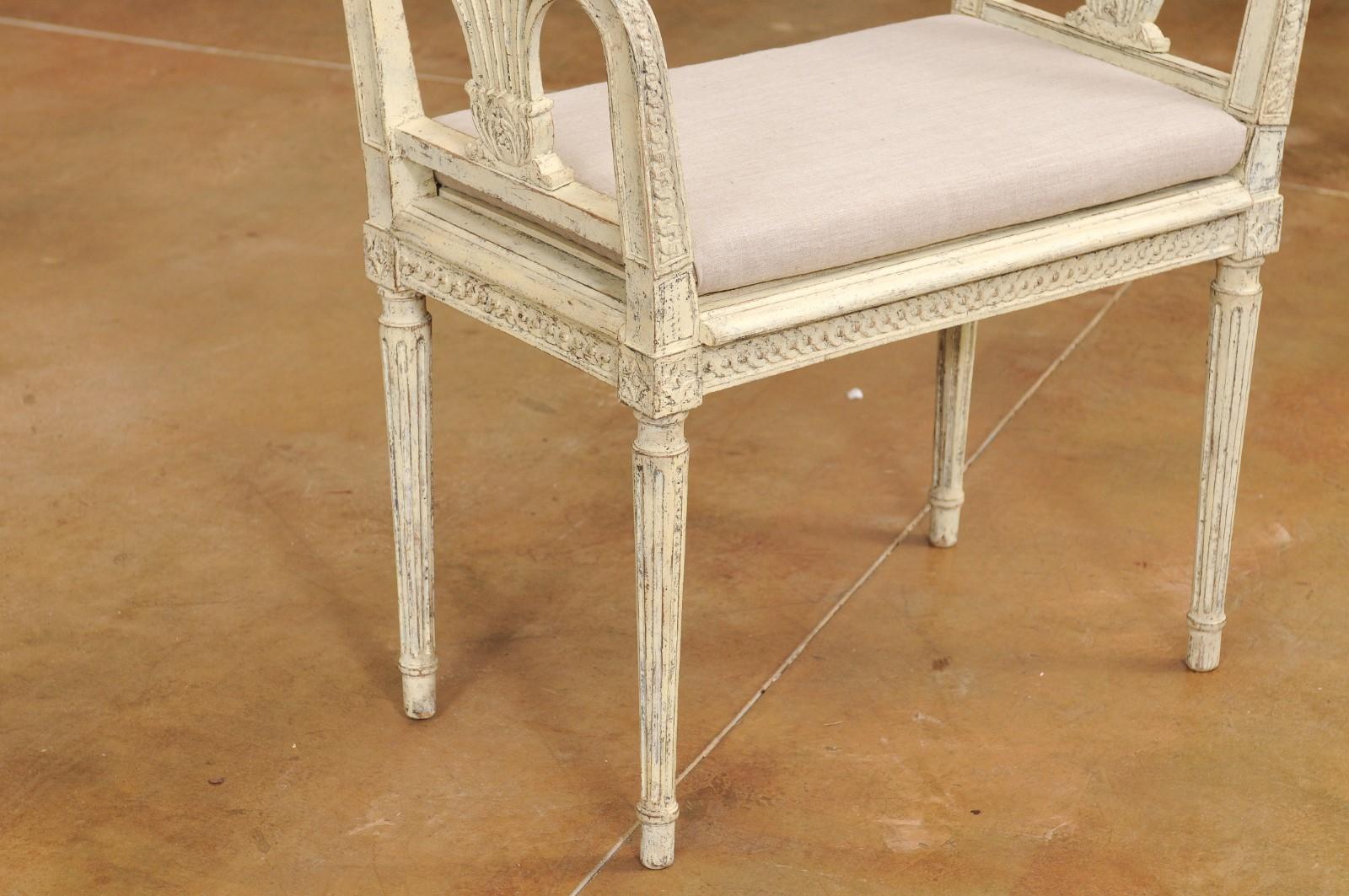 Neoclassical Style Swedish Small Painted Bench with Carved Guilloche Décor In Good Condition For Sale In Atlanta, GA