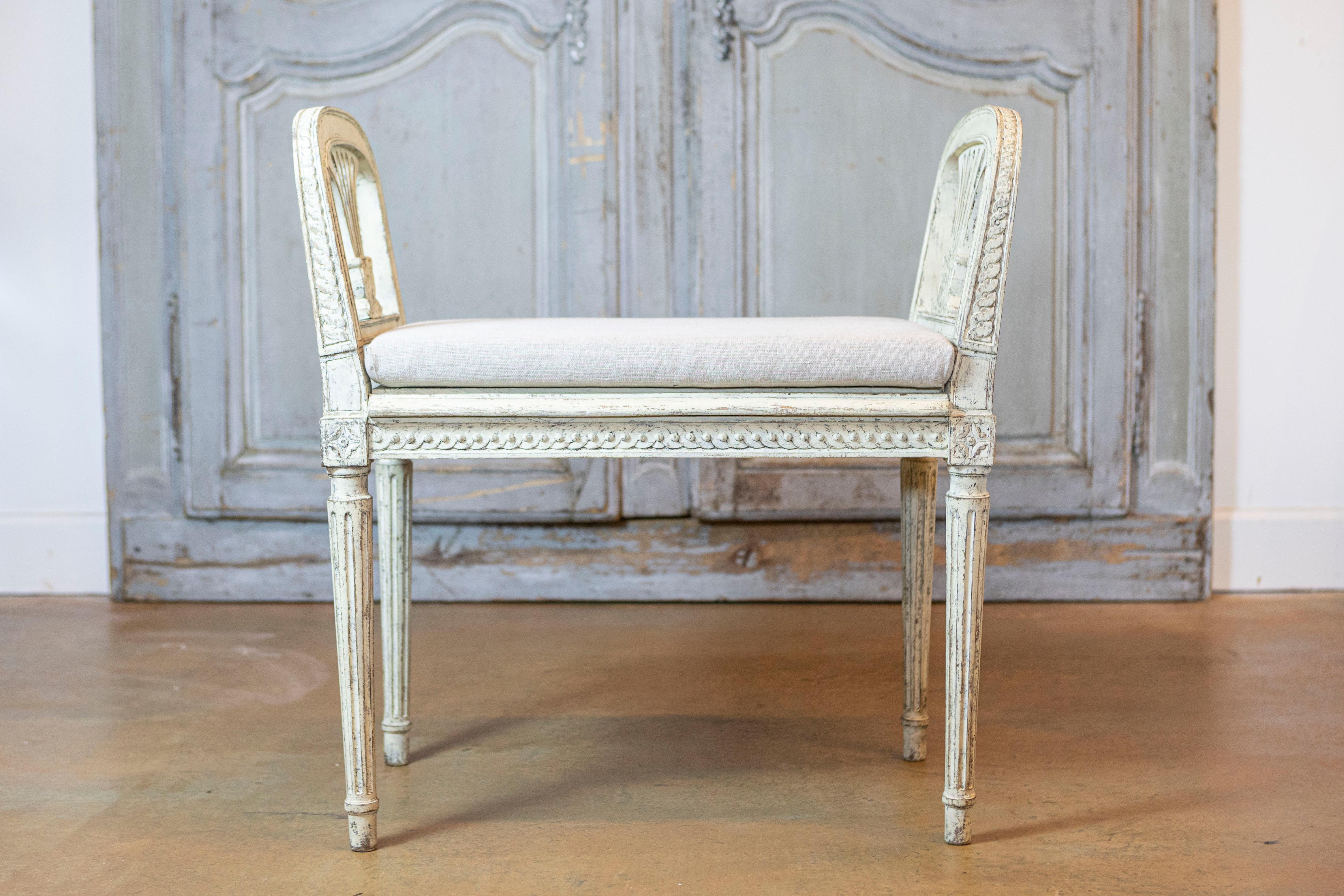 Upholstery Neoclassical Style Swedish Small Painted Bench with Carved Guilloche Décor For Sale