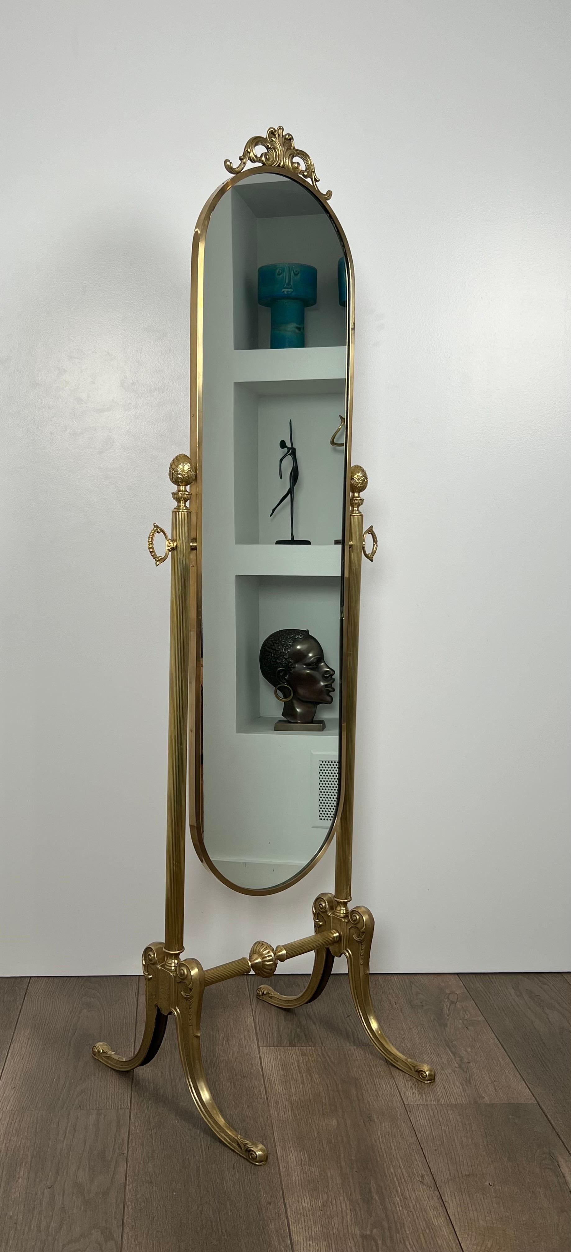 Specchio Psiche in ottone oscillante in stile neoclassico della Maison Jansen in vendita 11
