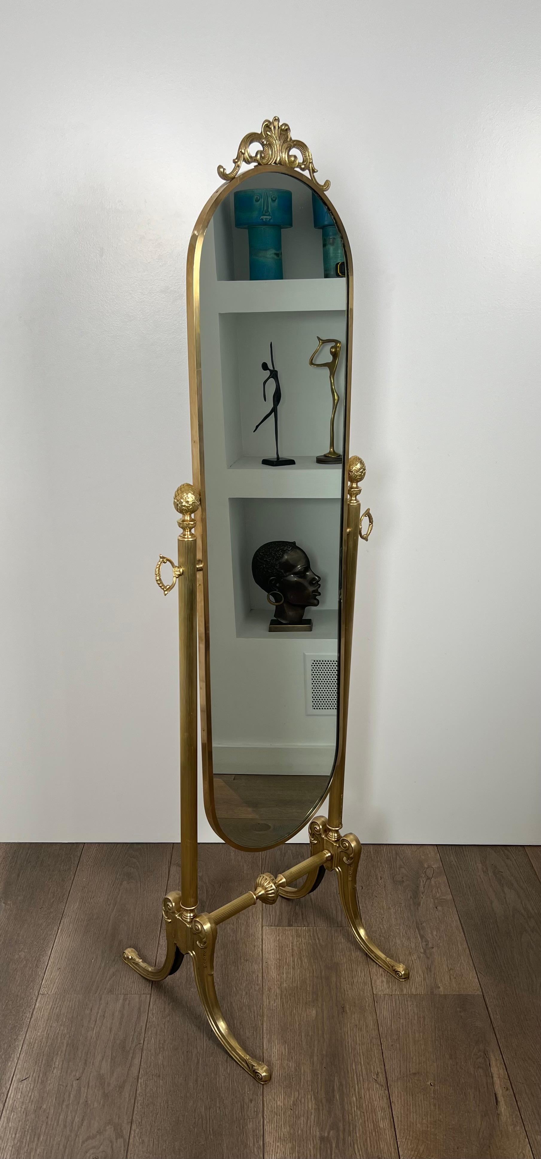 Specchio Psiche in ottone oscillante in stile neoclassico della Maison Jansen in vendita 13