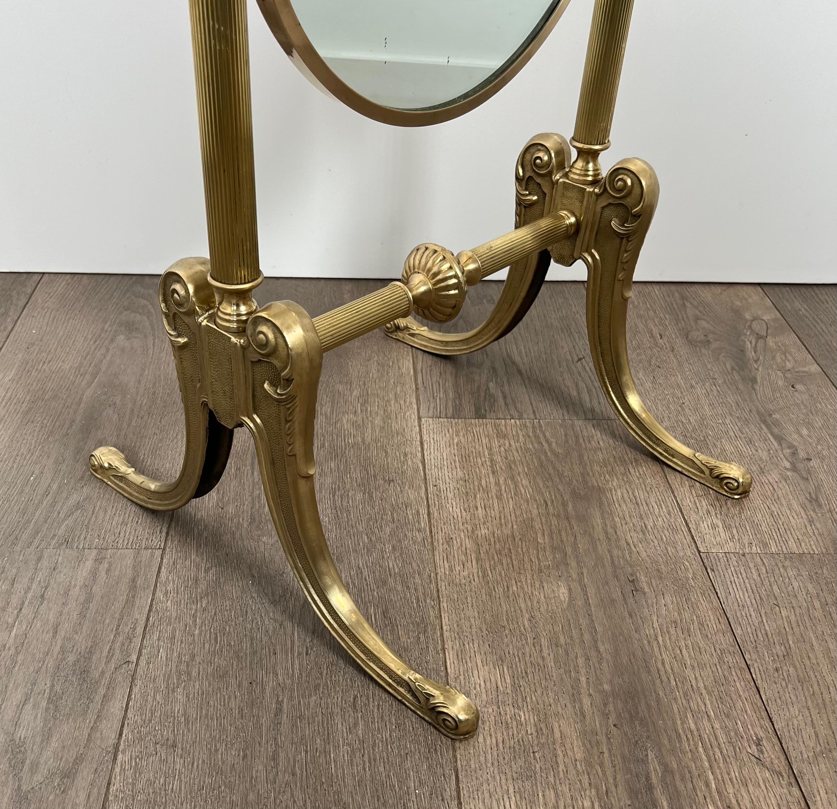 Ottone Specchio Psiche in ottone oscillante in stile neoclassico della Maison Jansen in vendita