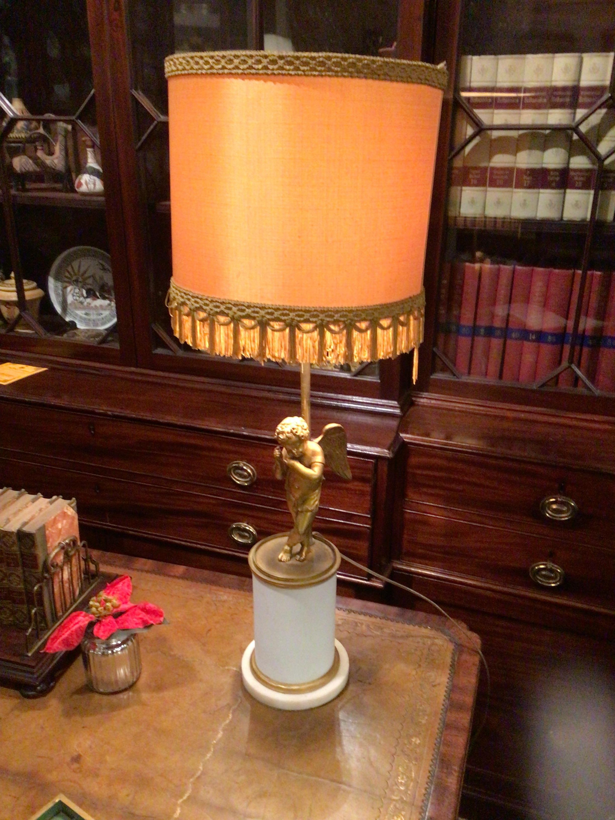 English Neoclassical Style Table Lamp with Winged Cherub Figure For Sale