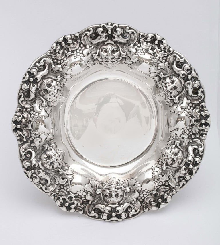 Neoclassical Style, Victorian Period Sterling Silver Tazza by Gorham In Good Condition For Sale In New York, NY