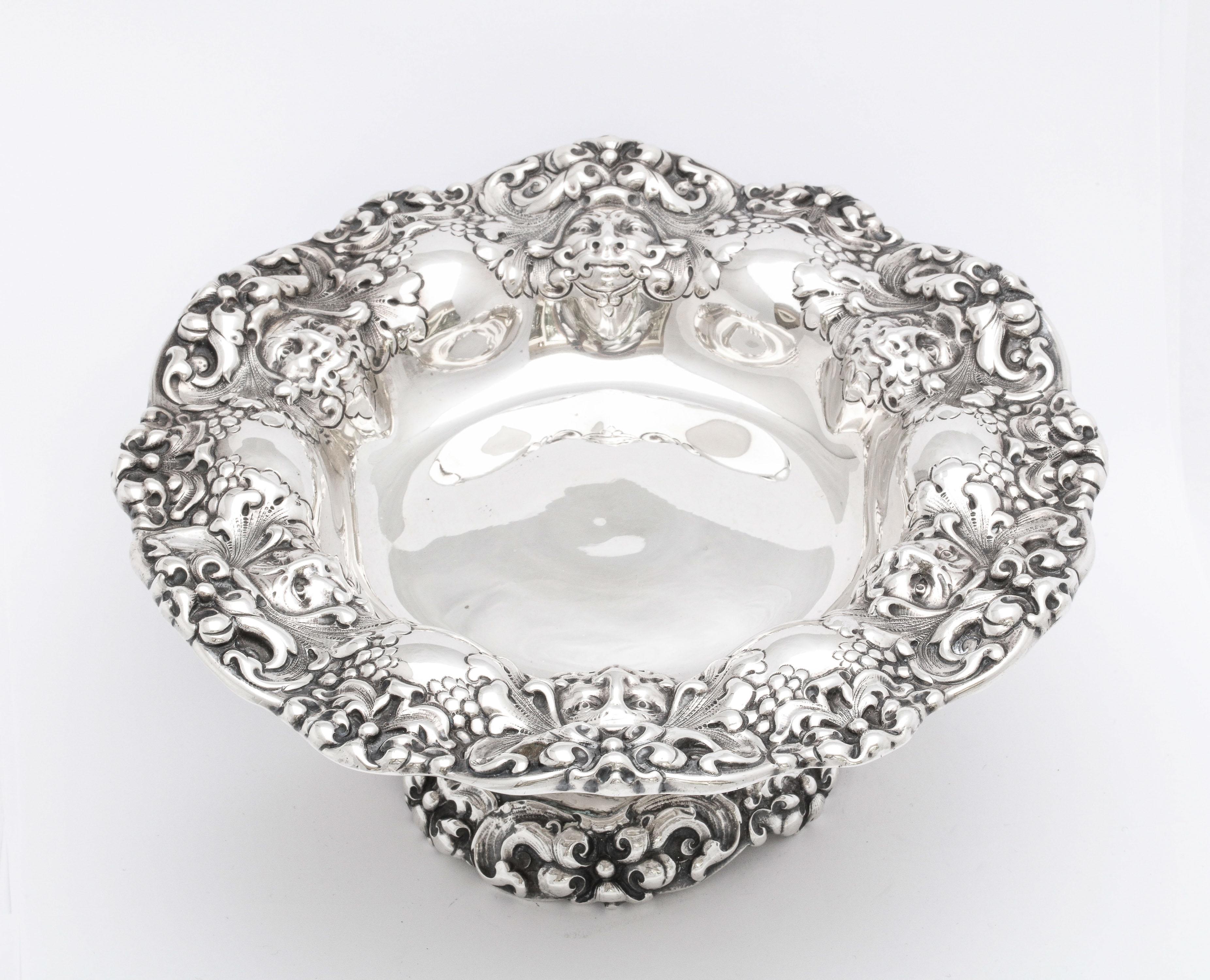 Neoclassical Style, Victorian Period Sterling Silver Tazza by Gorham For Sale 3
