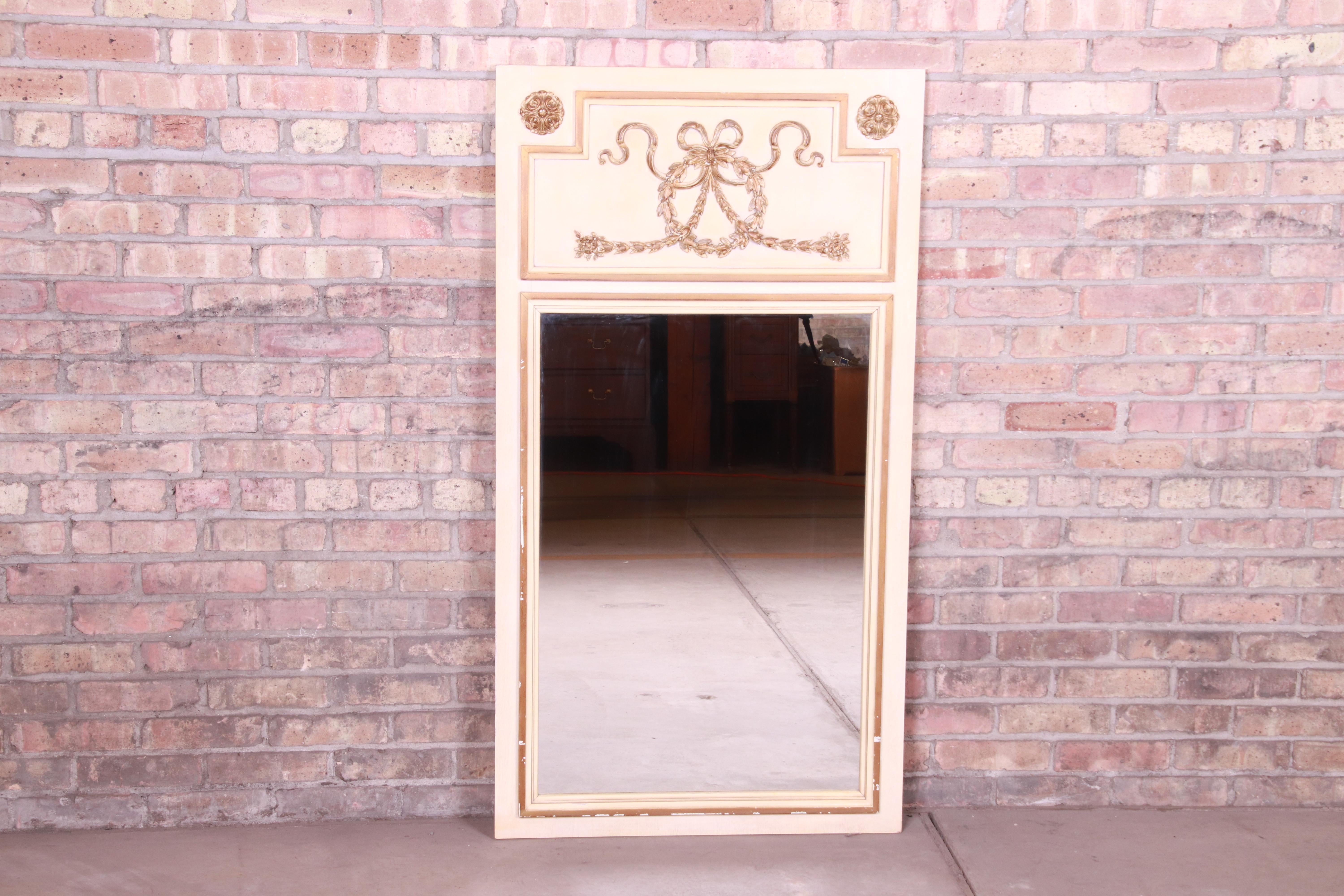American Neoclassical Style Wall Mirror by Metz, circa 1960s For Sale
