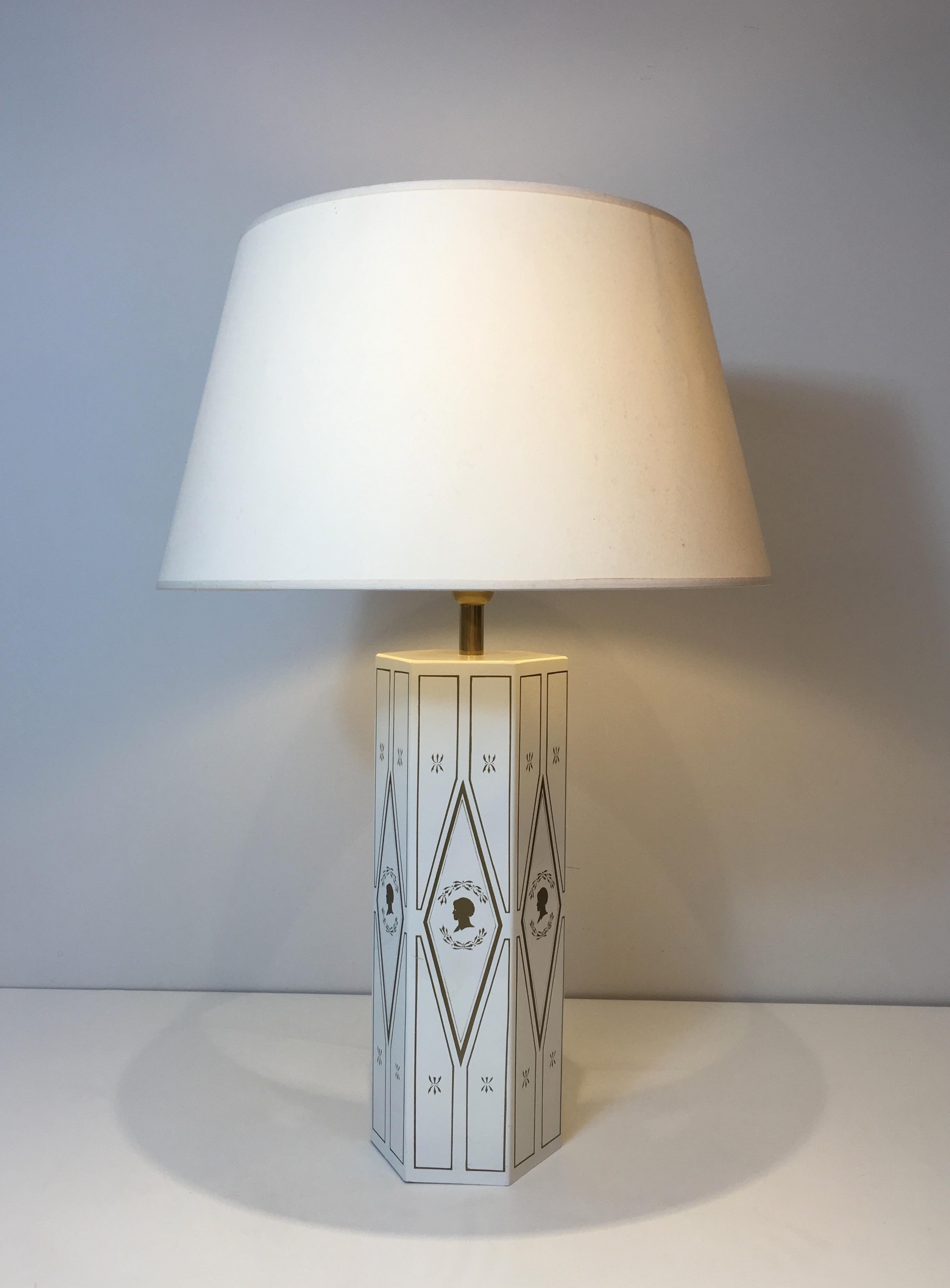 Neoclassical Style White Lacquered Sheet Metal Table Lamp with Gilt Decors 15