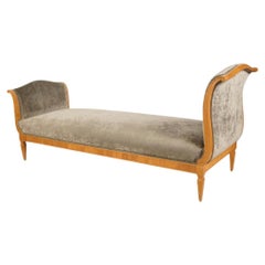 Neoclassical Swedish Satinwood Daybed or Recamier